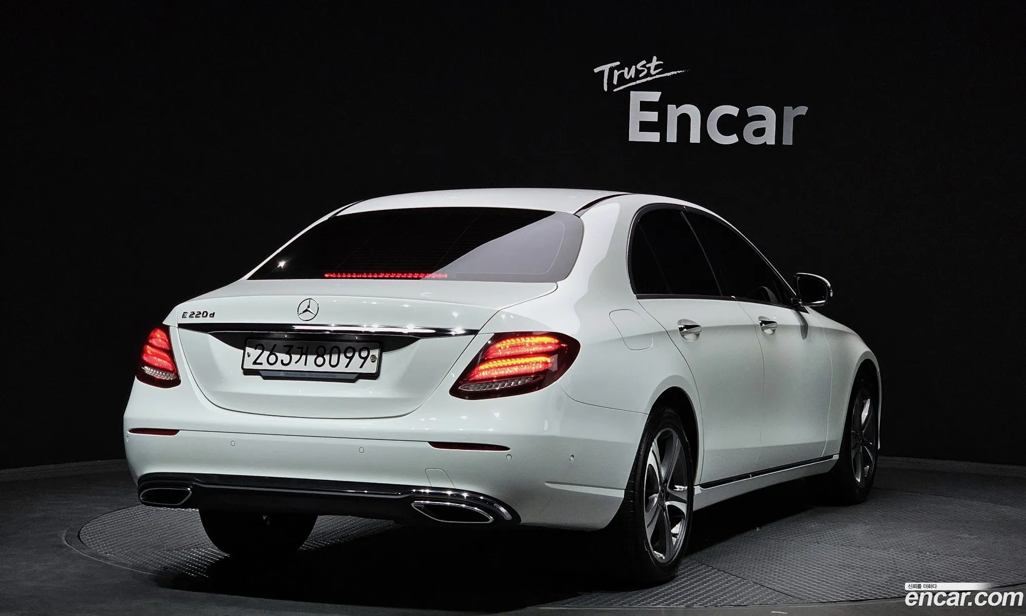 Mercedes-Benz E-Klasse V W213 S213 C238 E220D Avant Garde 2019 - фотография 12686921