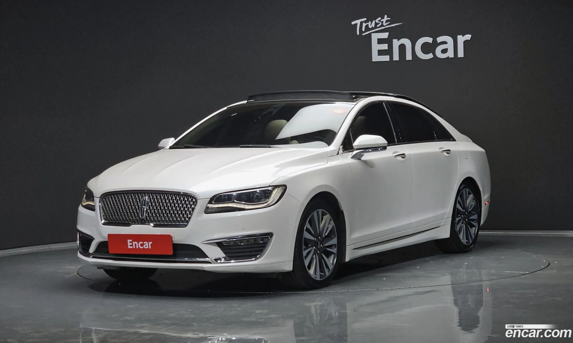 Lincoln Mkz Ii Hybrid 2017 - фотография 14411723