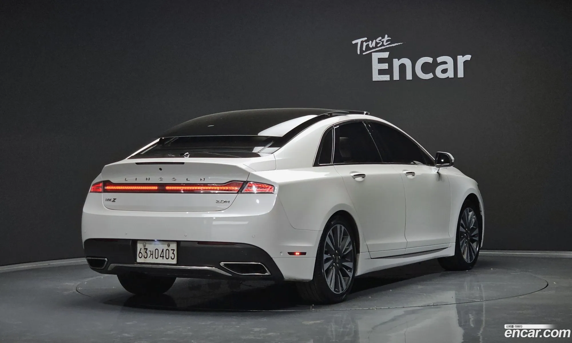 Lincoln Mkz Ii Hybrid 2017 - фотография 14411724