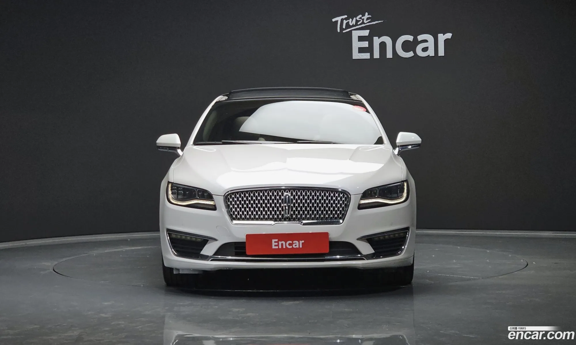 Lincoln Mkz Ii Hybrid 2017 - фотография 14411725