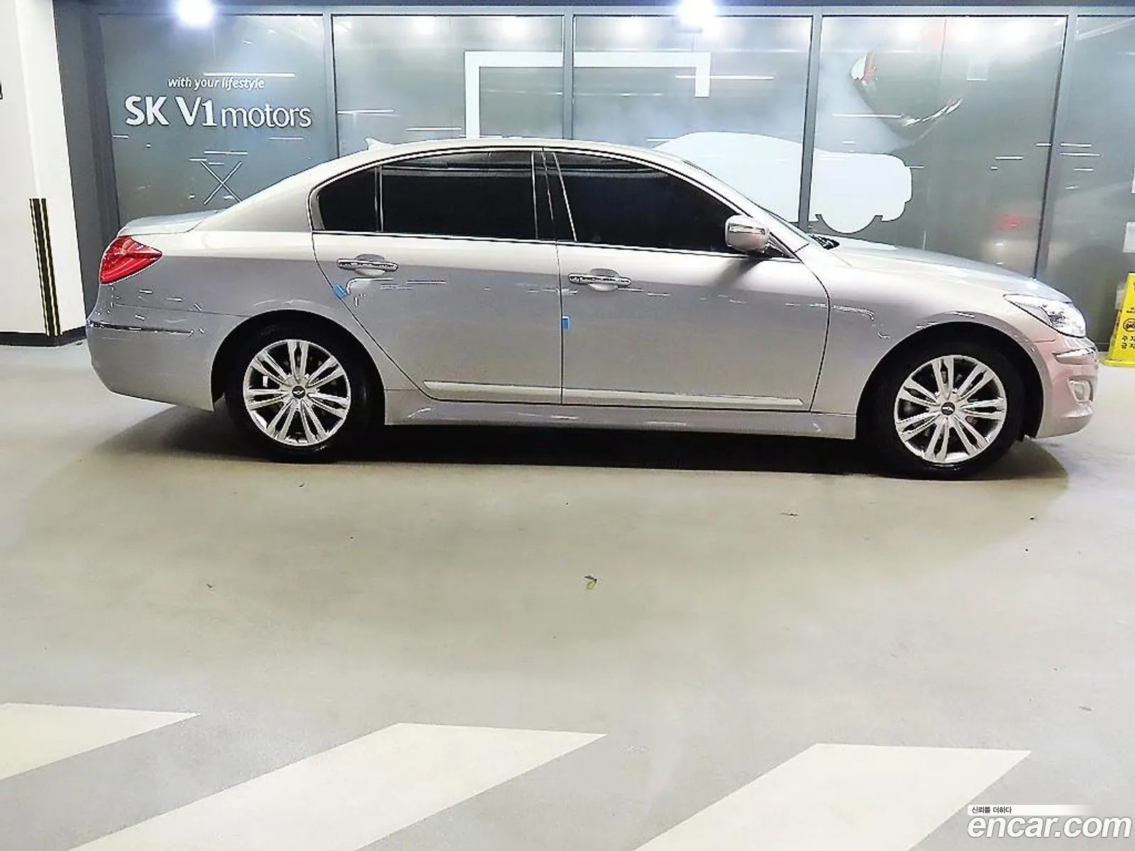 Hyundai Genesis I Bh330 Luxury 2012 - фотография 12514337