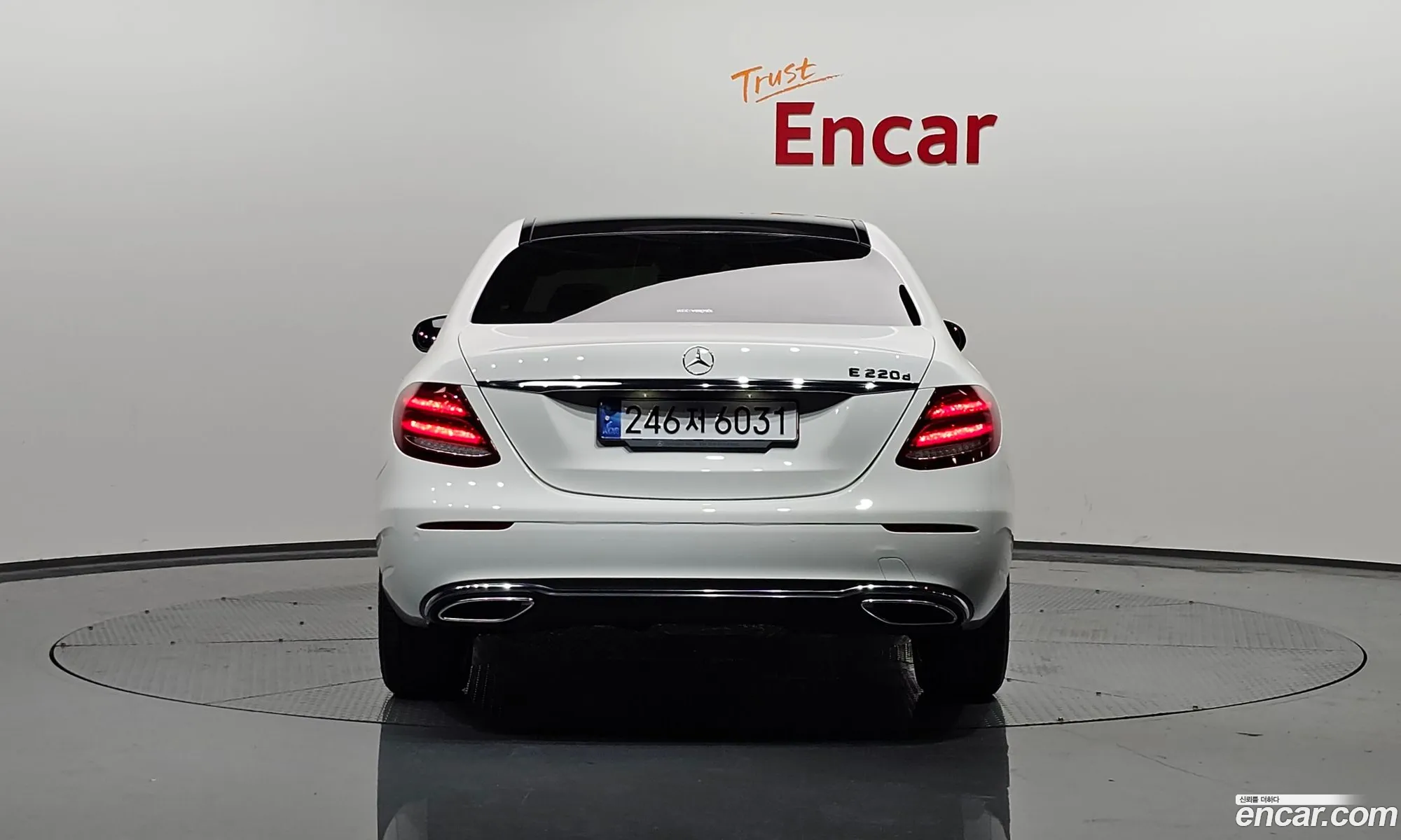 Mercedes-Benz E-Klasse V W213 S213 C238 E220D Avant Garde 2020 - фотография 13814750