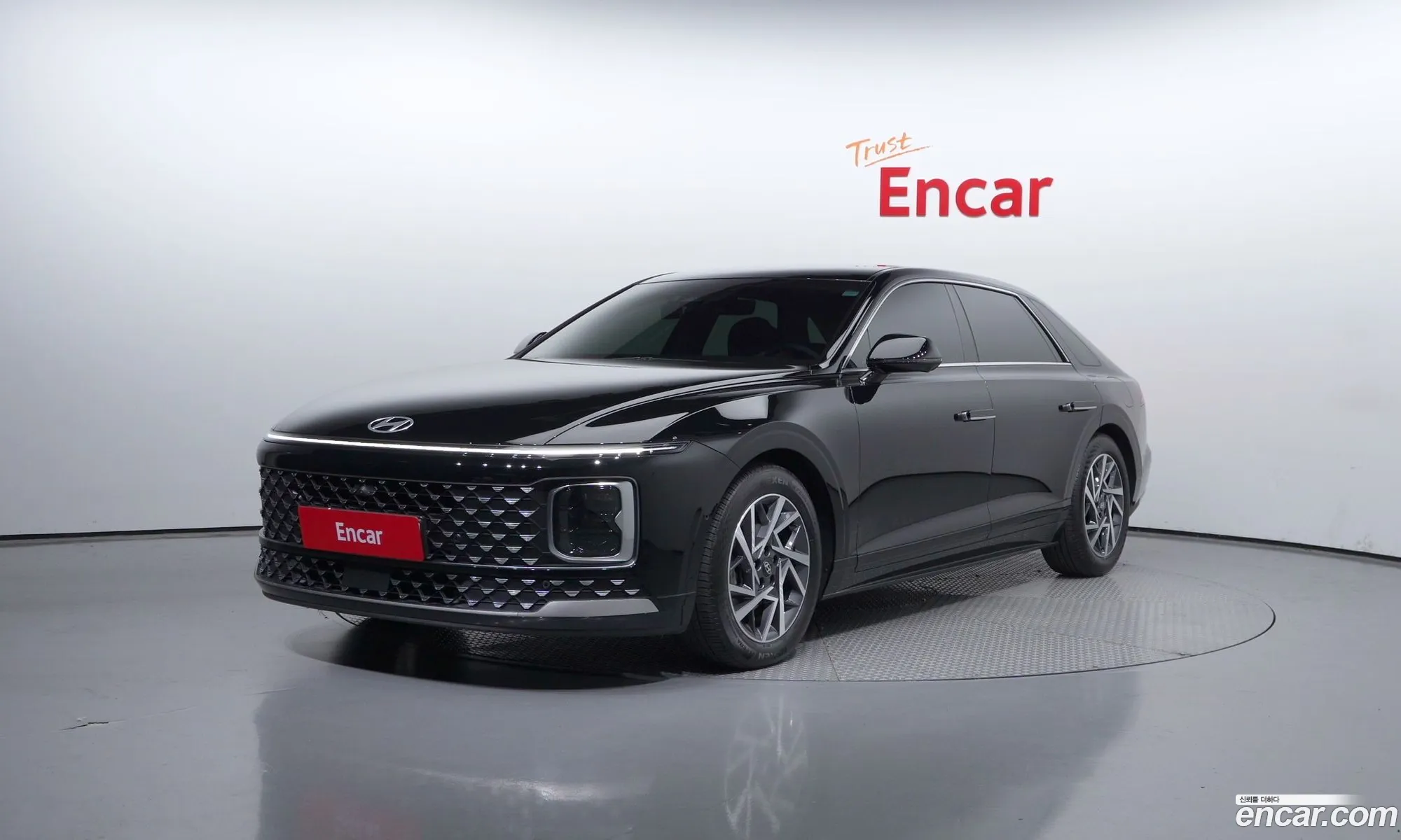 Hyundai Grandeur Exclusive 2023 - фотография 12480595