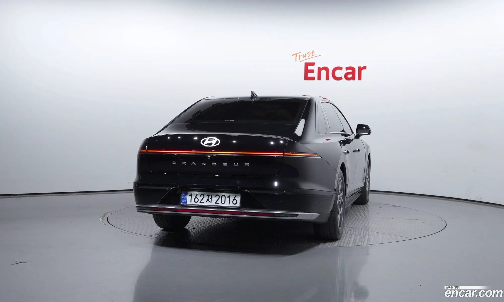 Hyundai Grandeur Exclusive 2023 - фотография 12480598