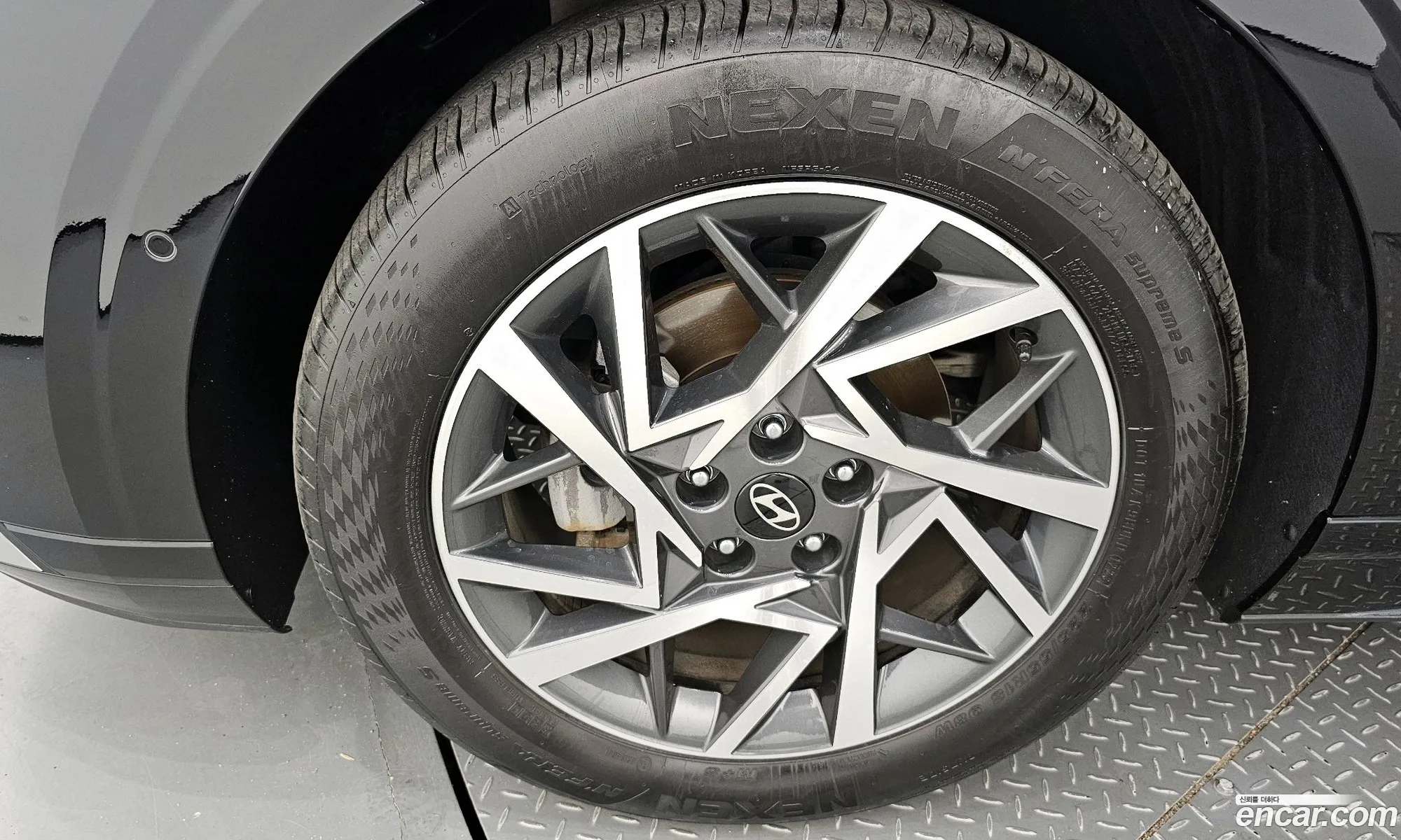 Hyundai Grandeur Exclusive 2023 - фотография 12480599