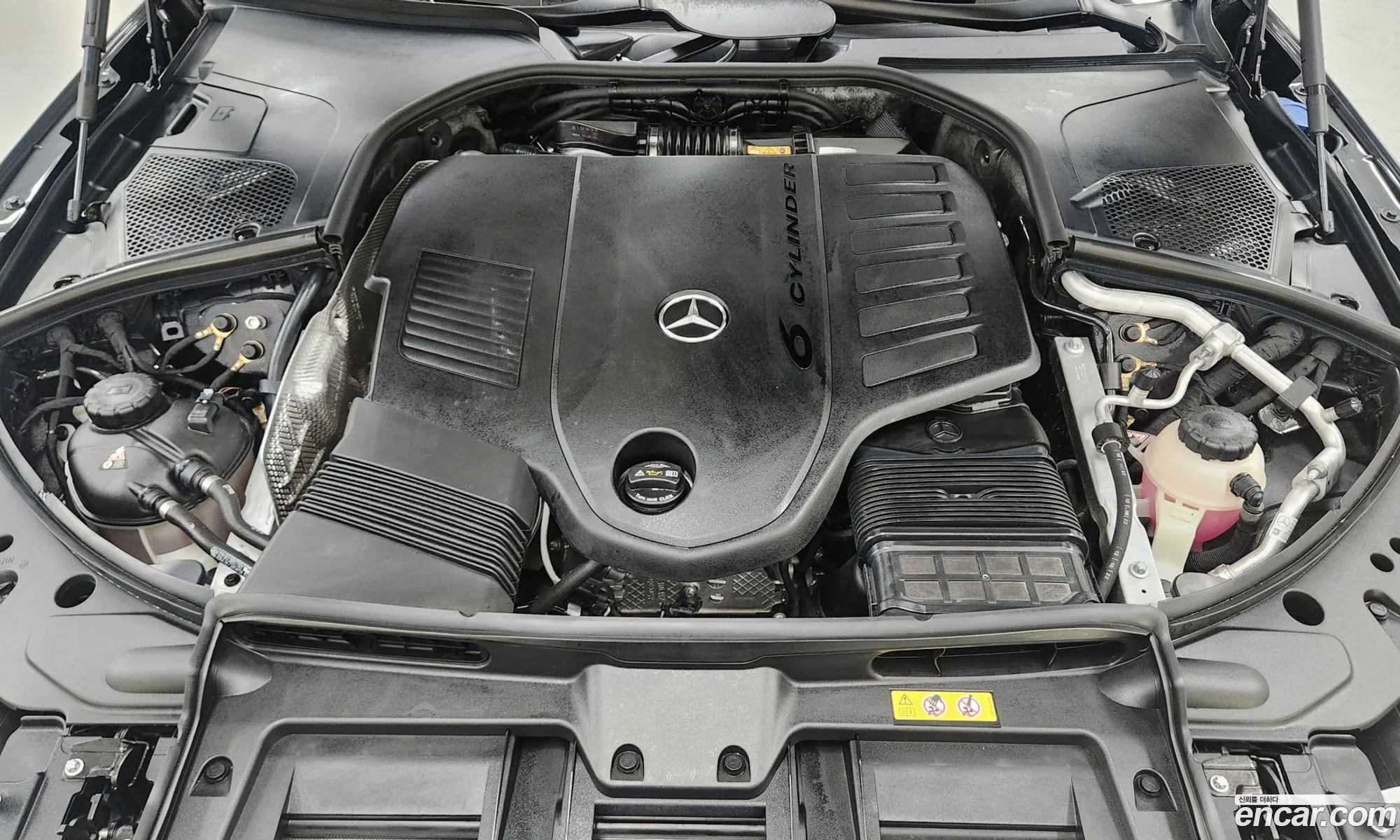 Mercedes-Benz S-Klasse S500L 4Matic 2023 - фотография 13141796