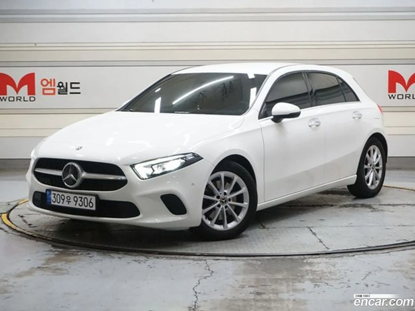 Mercedes-Benz A-Klasse Iv W177 A220 Hatchback 2020 - фотография 13966354