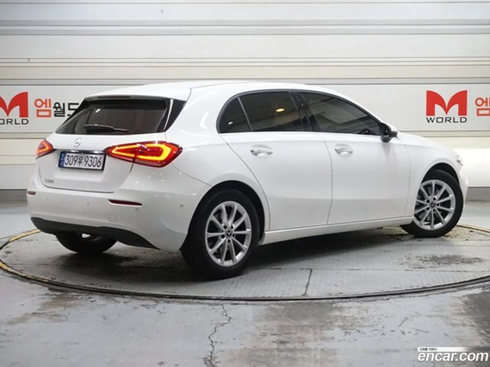 Mercedes-Benz A-Klasse Iv W177 A220 Hatchback 2020 - фотография 13966356