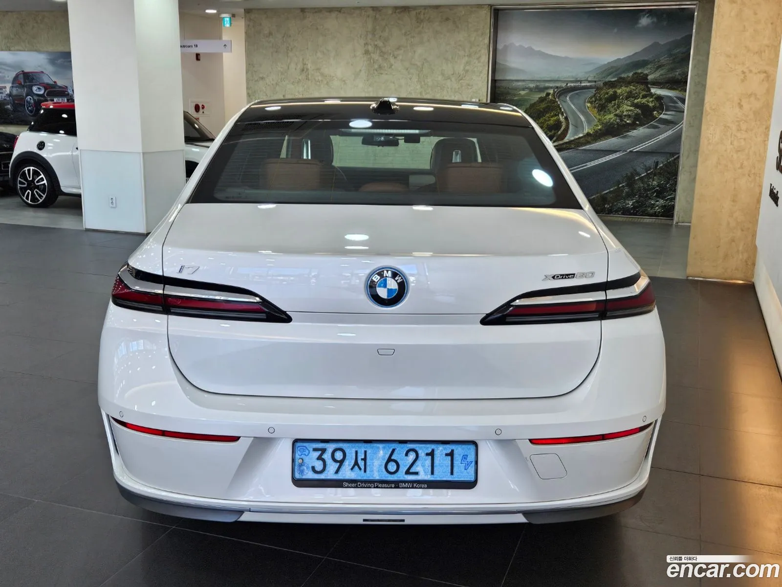 BMW I7 xDrive 60 Design Pure Excellence 2023 - фотография 6514