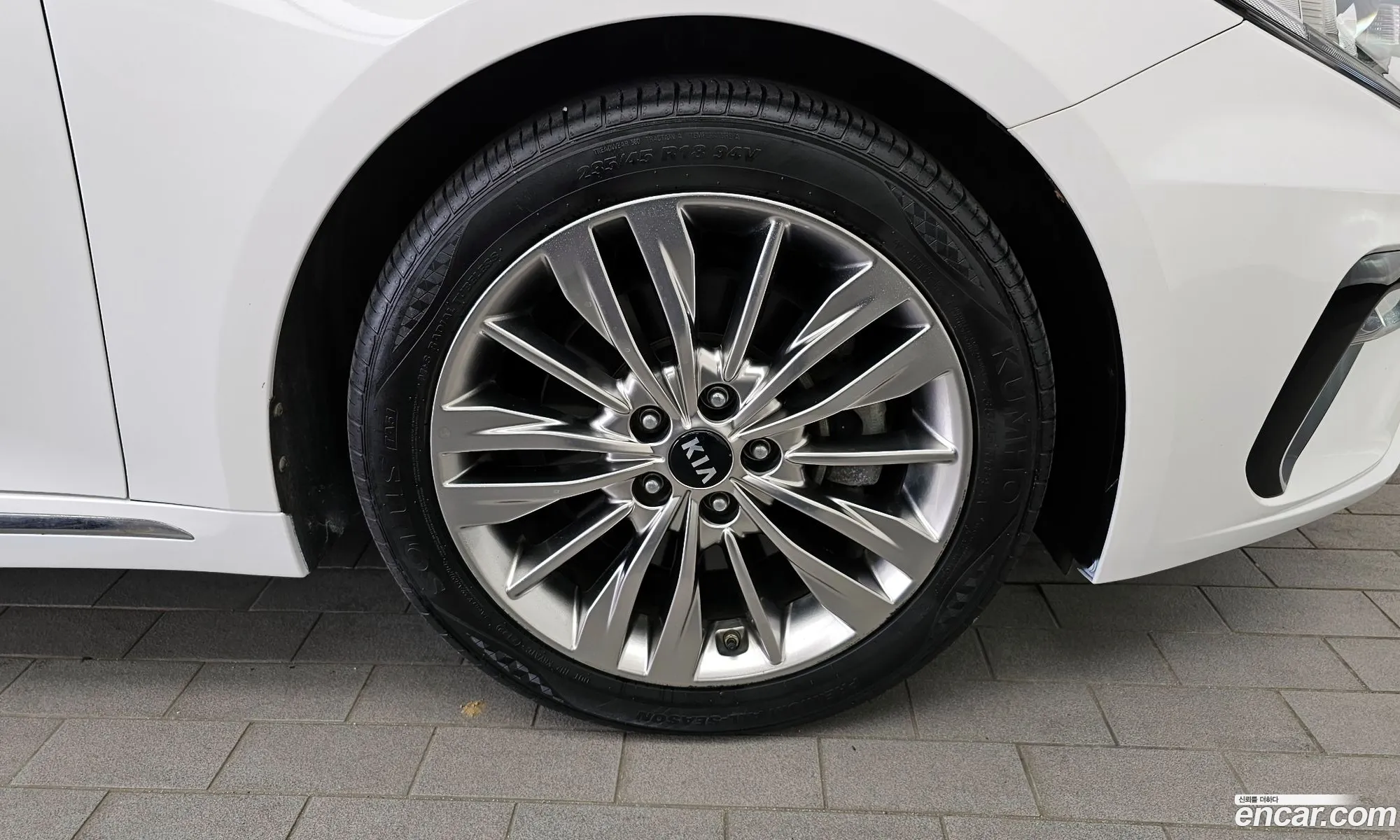 Kia K5 Ii 20 2019 - фотография 19053110