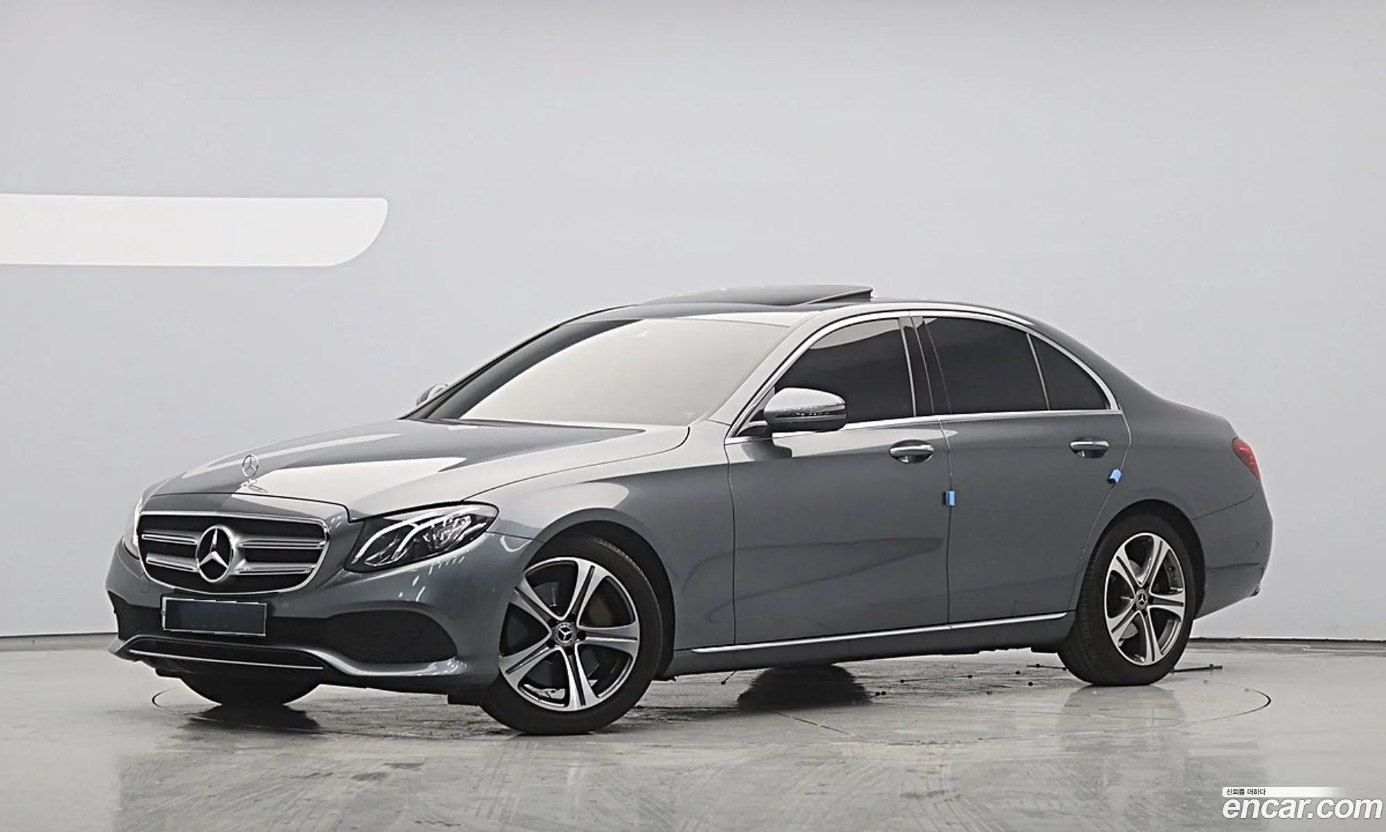 Mercedes-Benz E-Klasse V W213 S213 C238 E300 Avantgarde 2019 - фотография 13159476