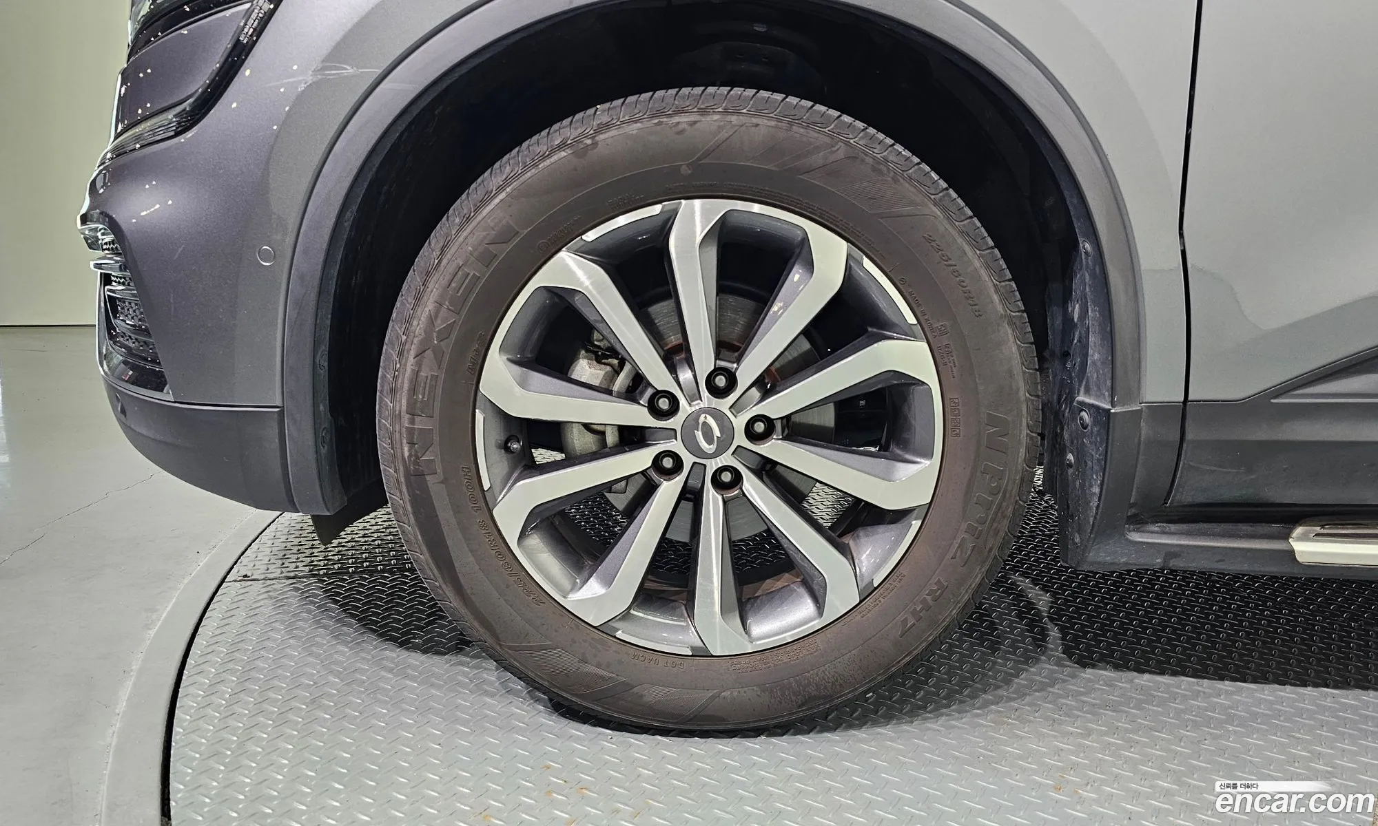 Renault Samsung Qm6 I 20 Lpe Le Signature 2Wd 2022 - фотография 2325735