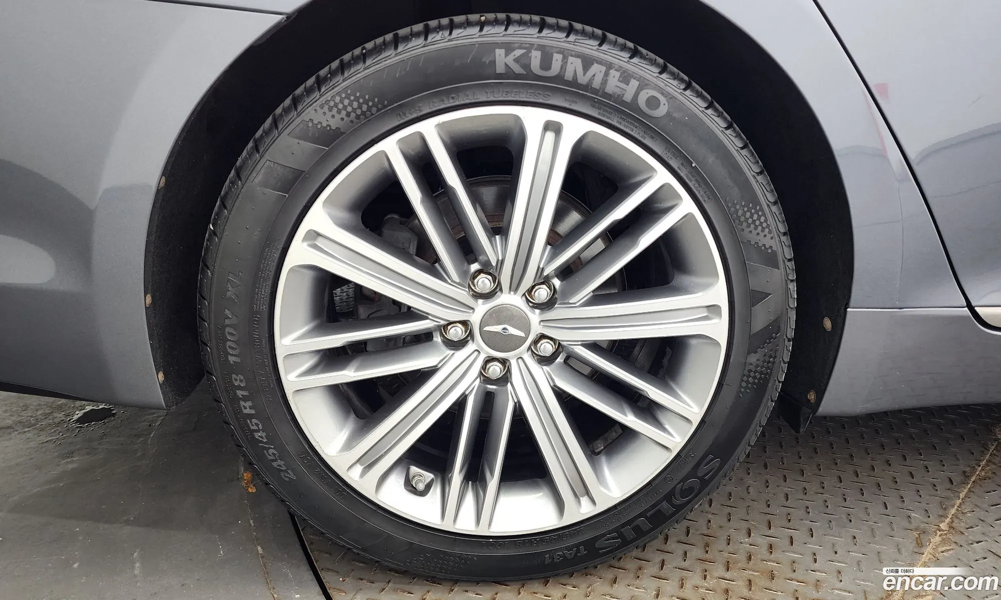 Hyundai Genesis Ii G330 Premium Awd 2016 - фотография 11886403