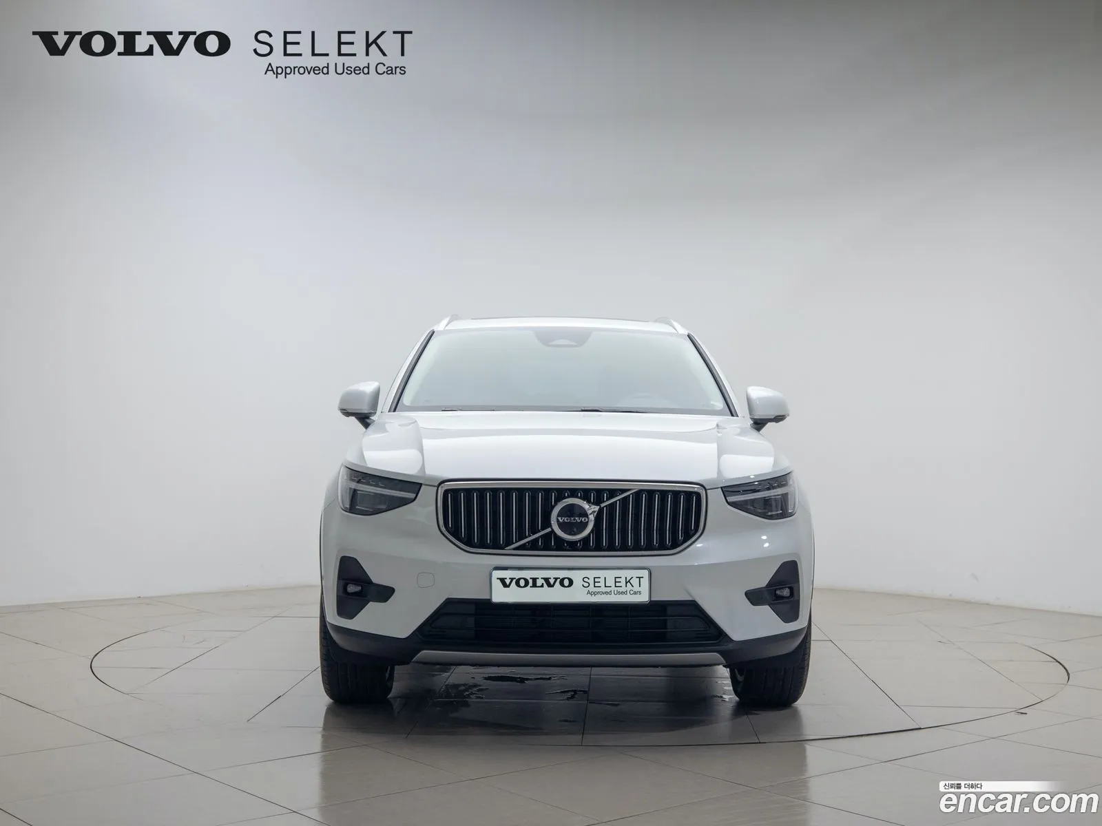 Volvo Xc40 B4 Ultimate Bright 2024 - фотография 3642426