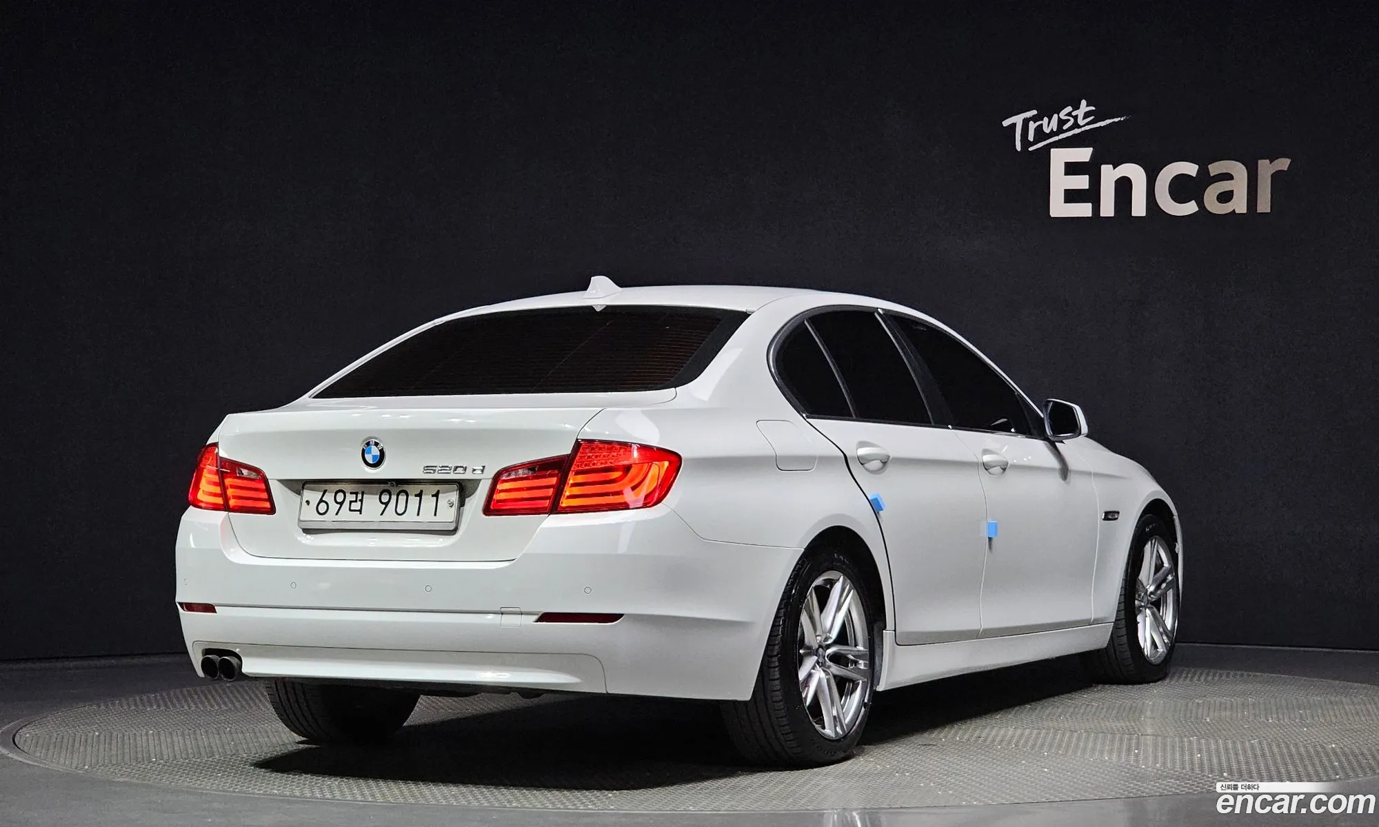 BMW 5 Series F10 520D - фотография 8583157