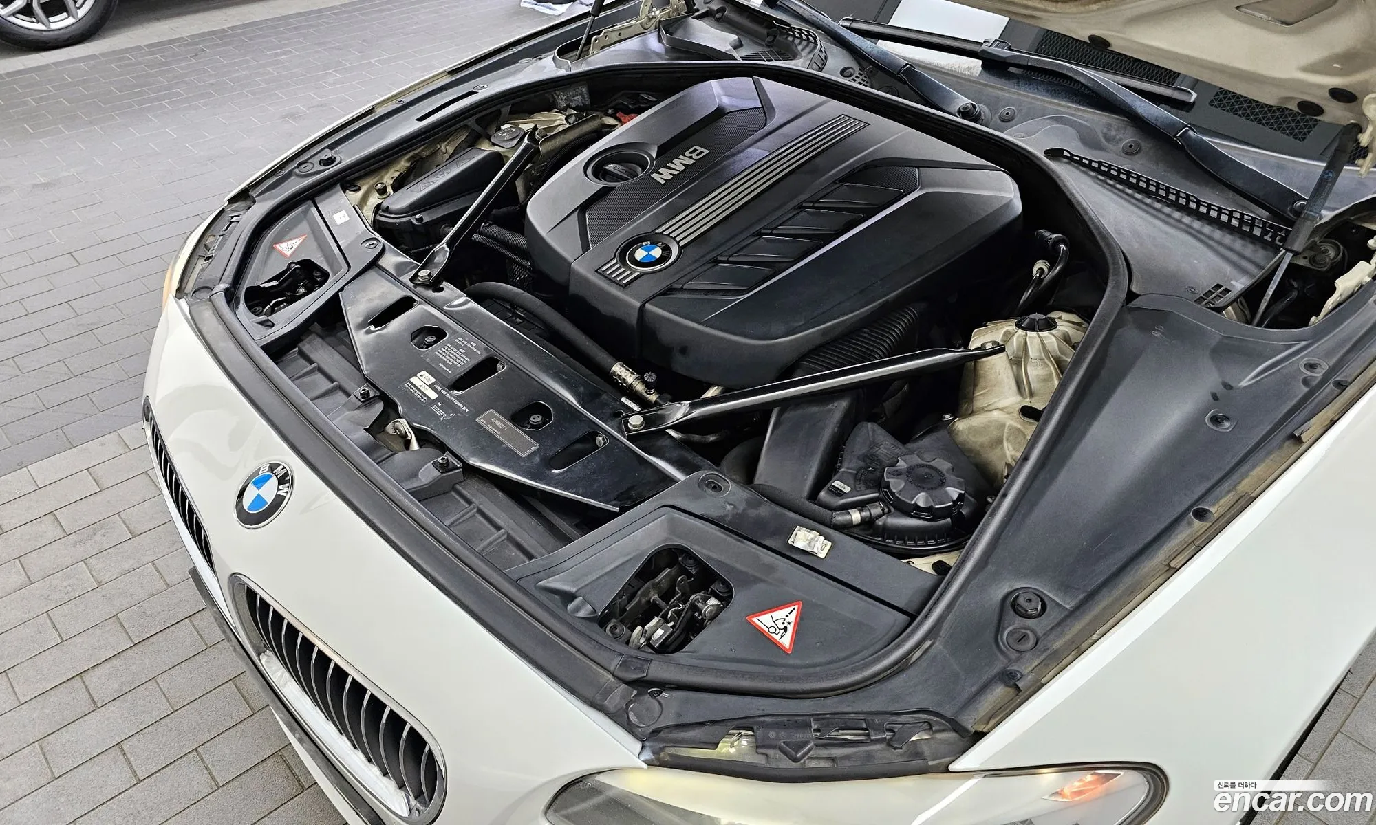 BMW 5 Series F10 520D - фотография 8583161