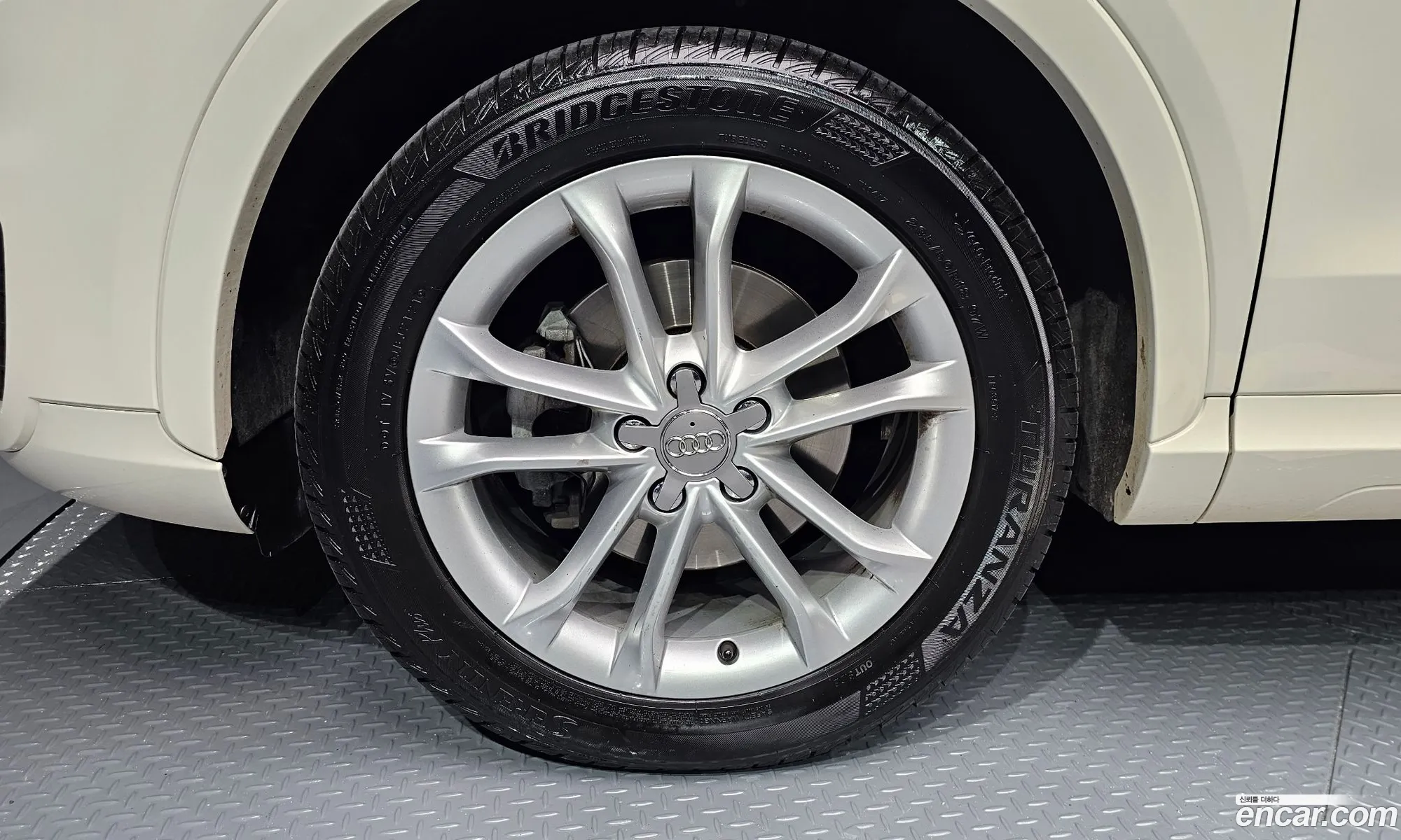 Audi Q3 20 Tdi Quattro Dynamic 8U - фотография 4683898
