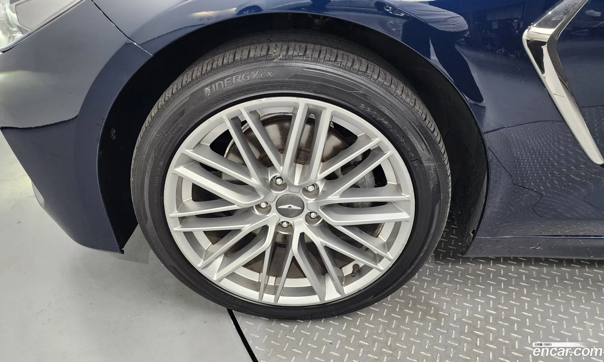Genesis G70 I 22D Awd 2019 - фотография 48560
