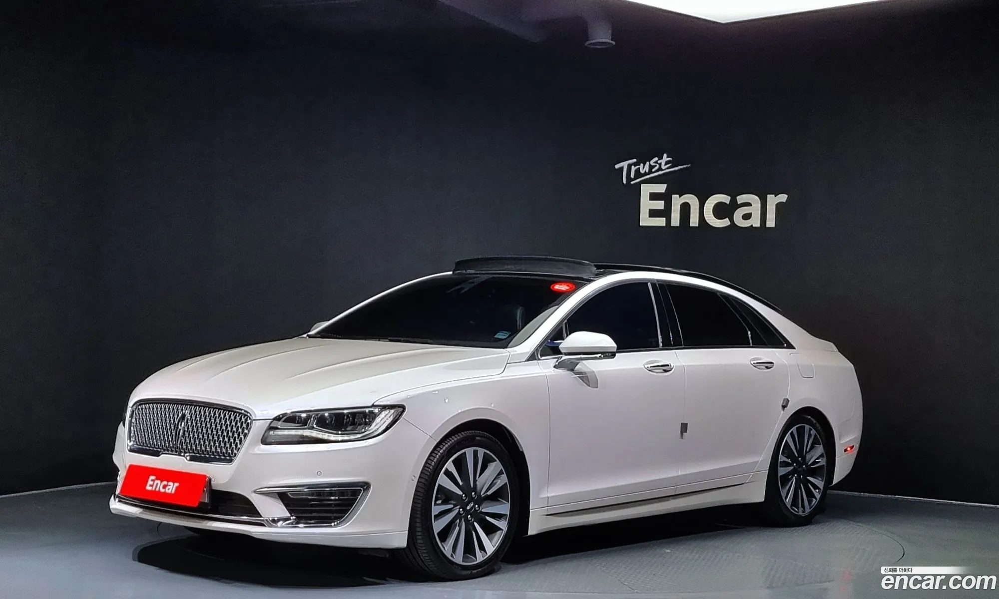Lincoln Mkz Ii Hybrid 2019 - фотография 3499499