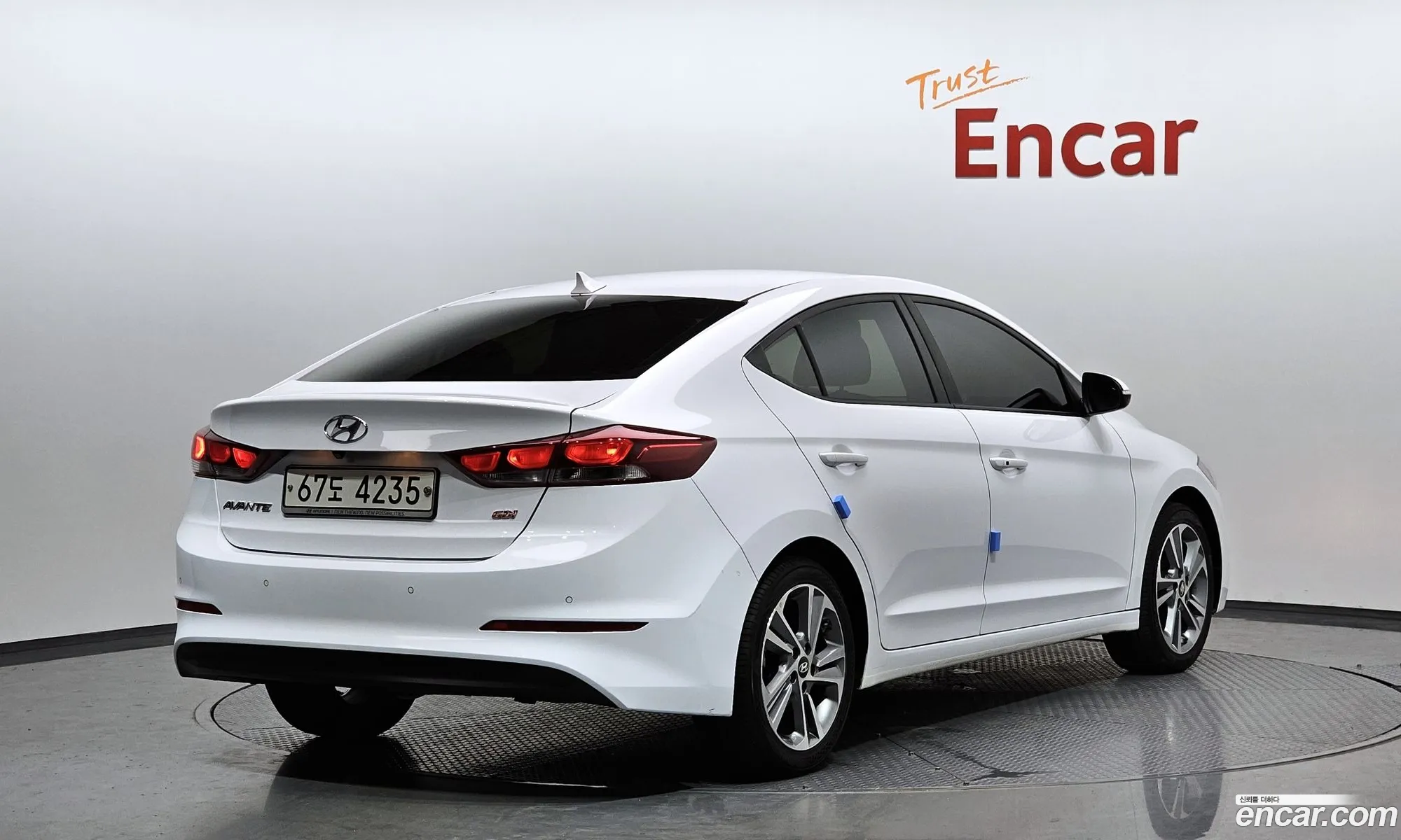 Hyundai Avante Vi 16 Gdi Value Plus 2016 - фотография 15902735
