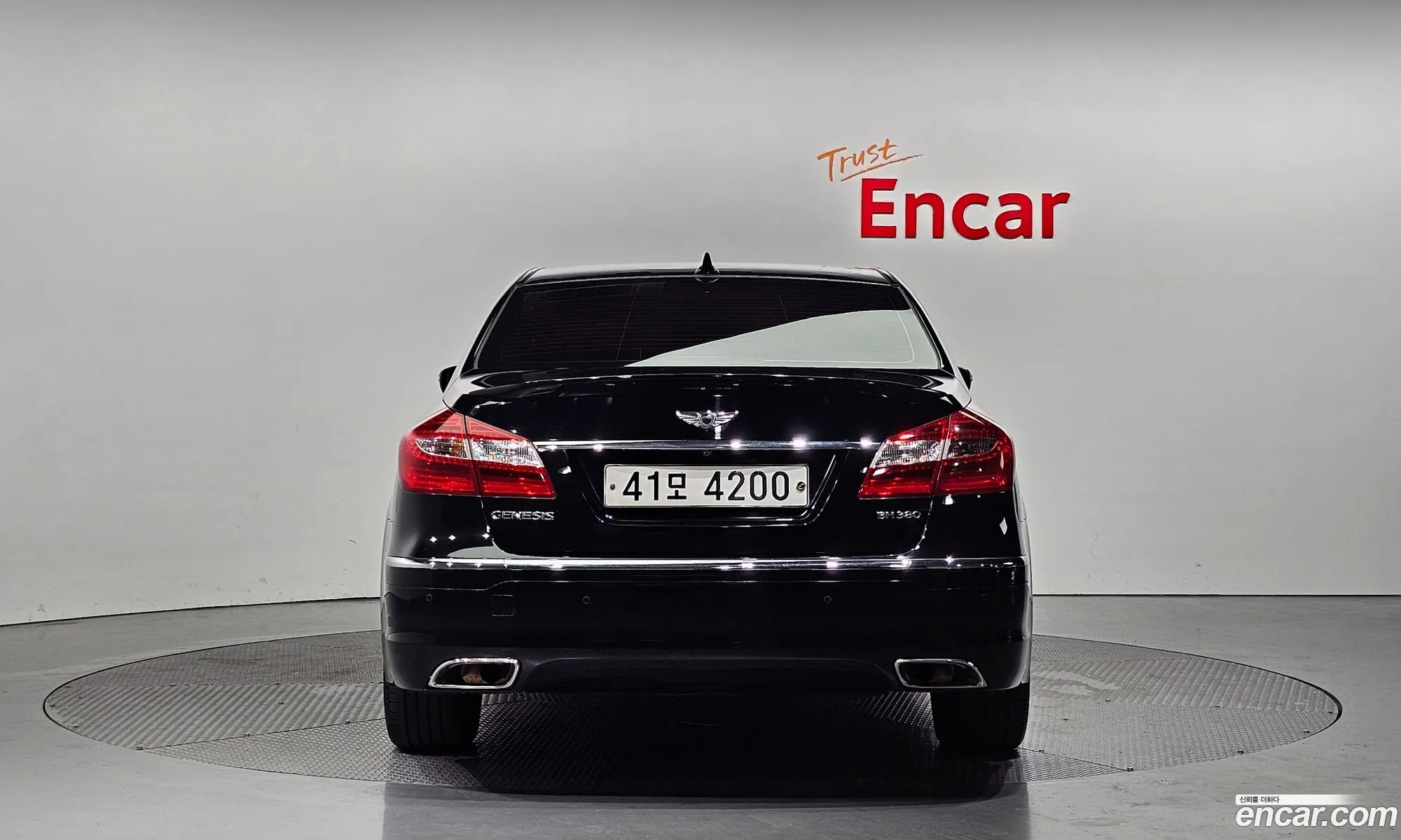Hyundai Genesis I Bh380 Luxury 2010 - фотография 12836153