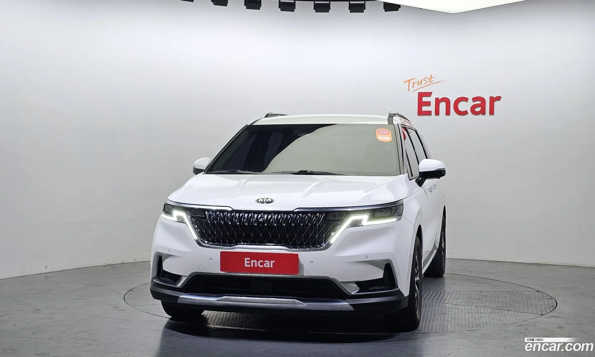 Kia Carnival Gasoline 9-Seater Signature 2021 - фотография 11810505