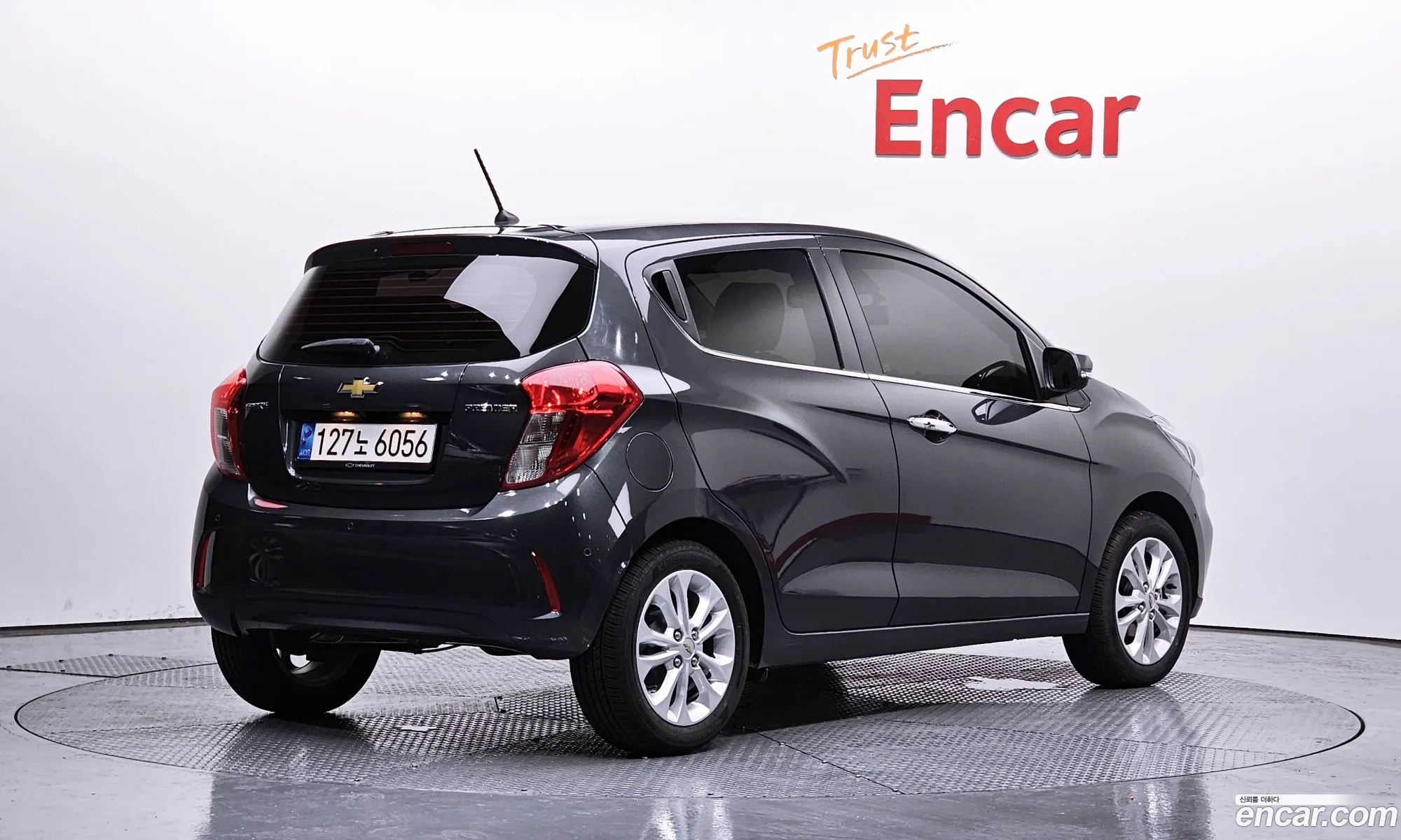 Chevrolet Spark Iii M300 Premier 2022 - фотография 6257460