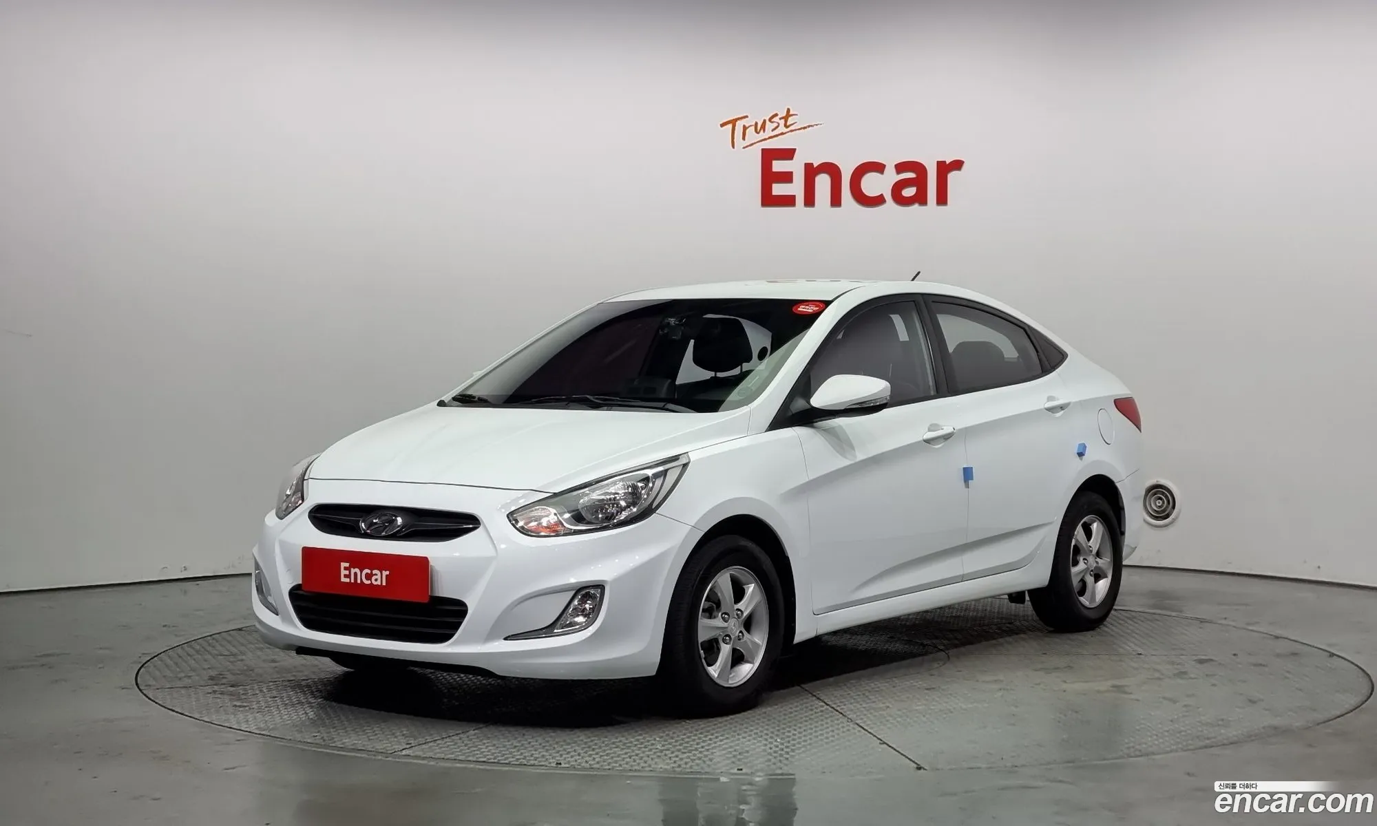 Hyundai Accent 14 Vvt Premier 2011 - фотография 15947366