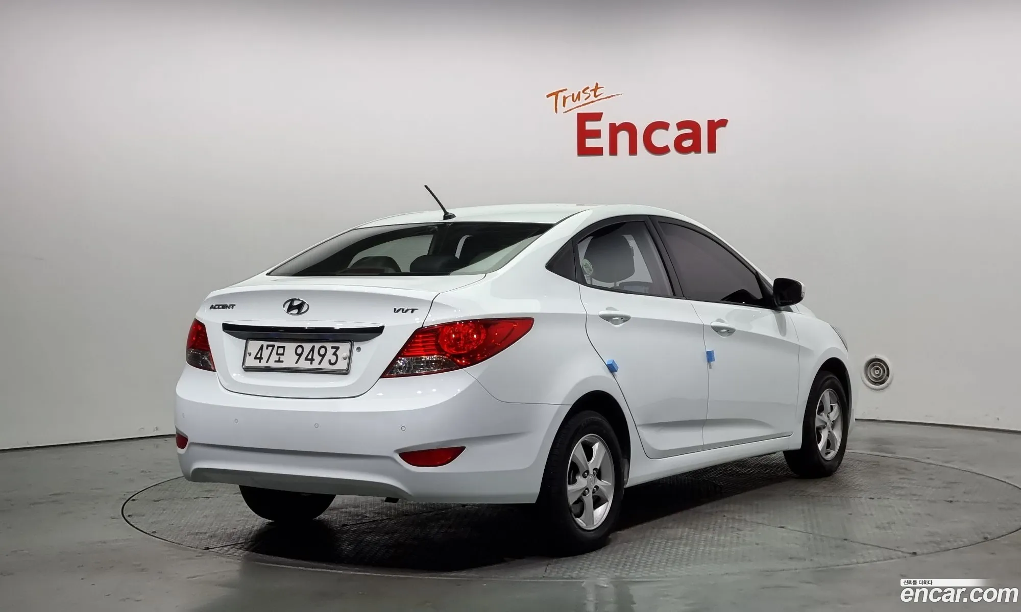 Hyundai Accent 14 Vvt Premier 2011 - фотография 15947367