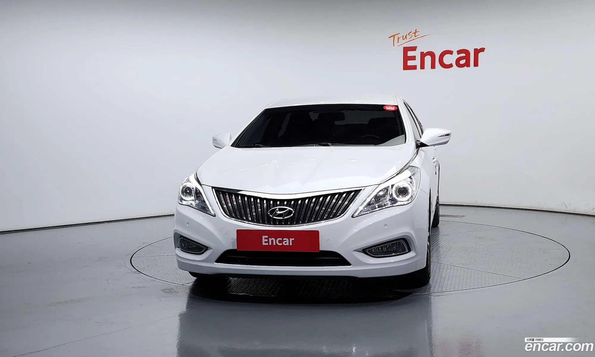Hyundai Grandeur V Hg240 Modern 2014 - фотография 13494849