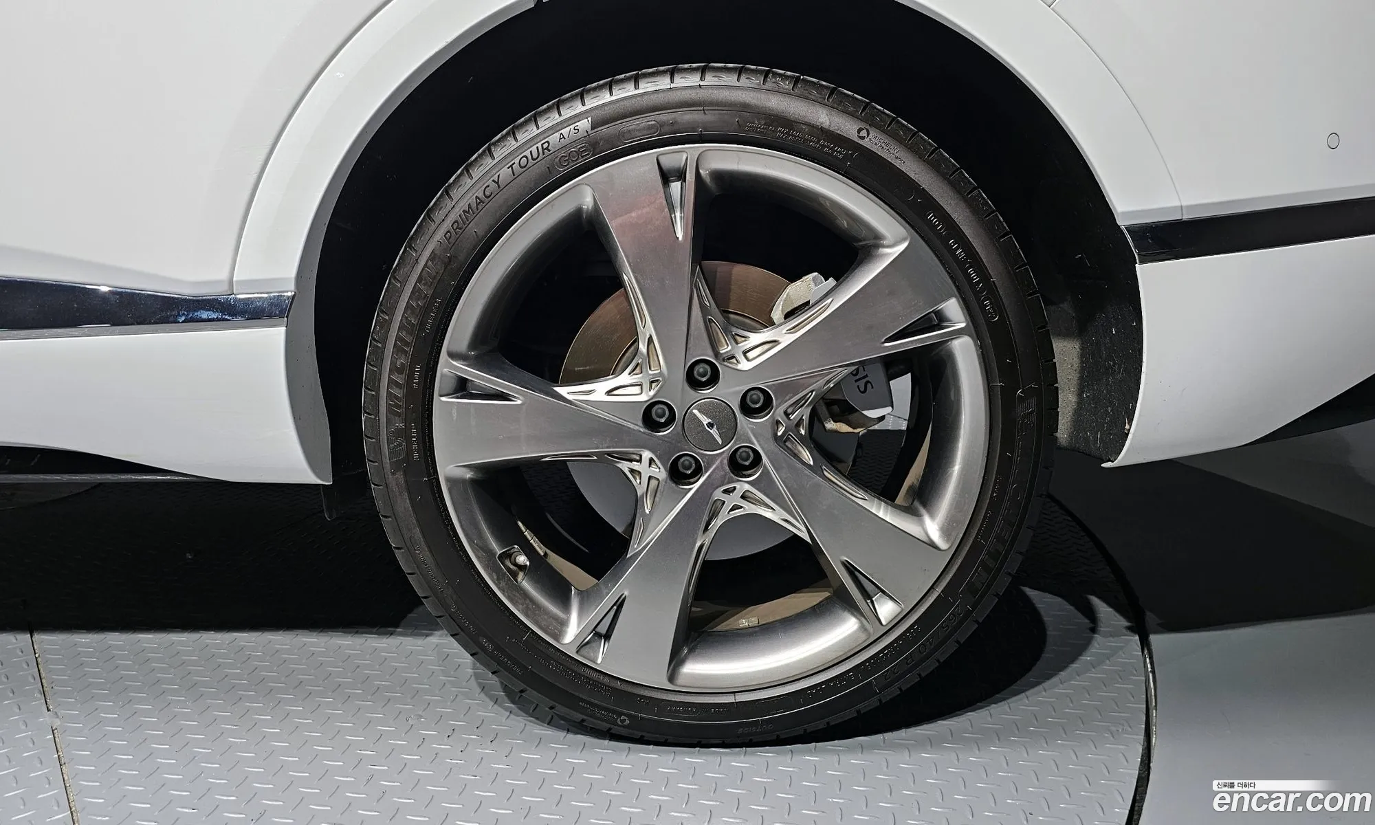 Genesis Gv80 25T Gasoline Awd 2023 - фотография 14152701