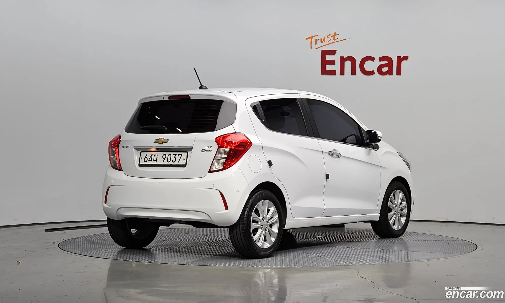 Chevrolet Spark Iv Ltz 2017 - фотография 5452501