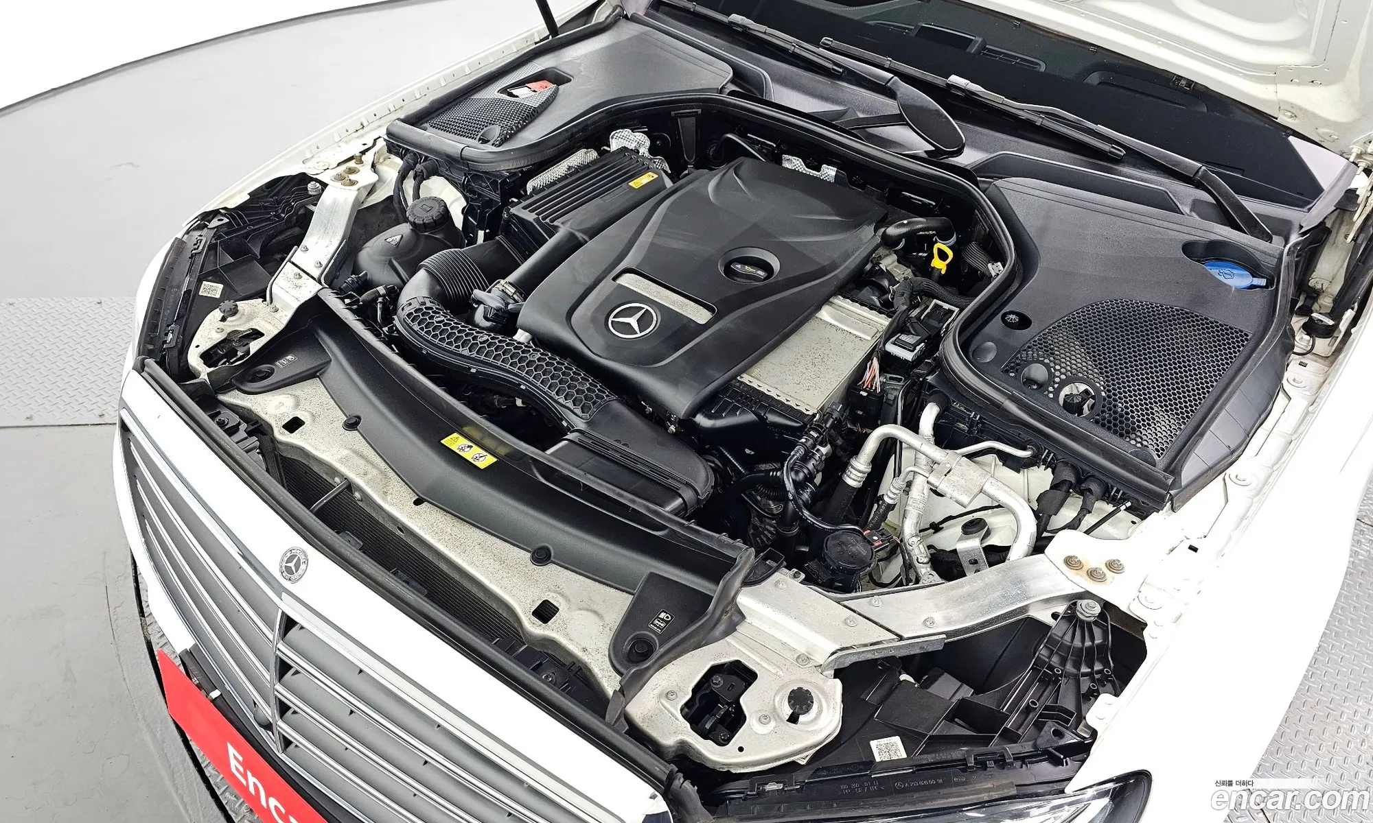 Mercedes E-Class W213 E300 4Matic Exclusive - фотография 12435284