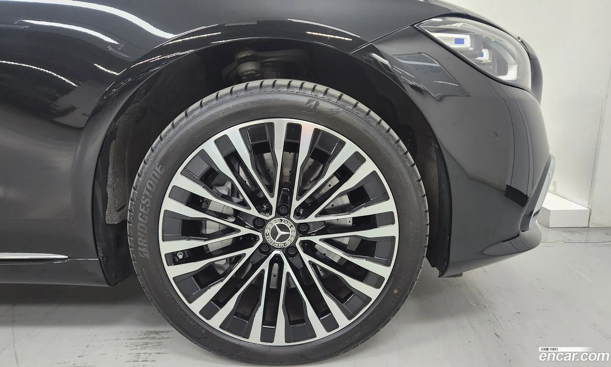 Mercedes-Benz S-Klasse S450L 4Matic 2023 - фотография 12959780