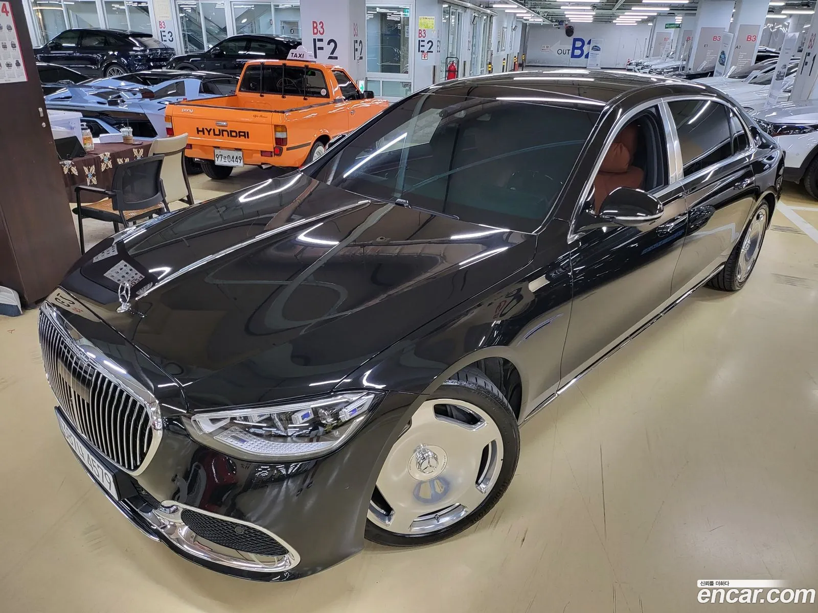 Mercedes-Benz S-Klasse Maybach S580 4Matic 2023 - фотография 12656635