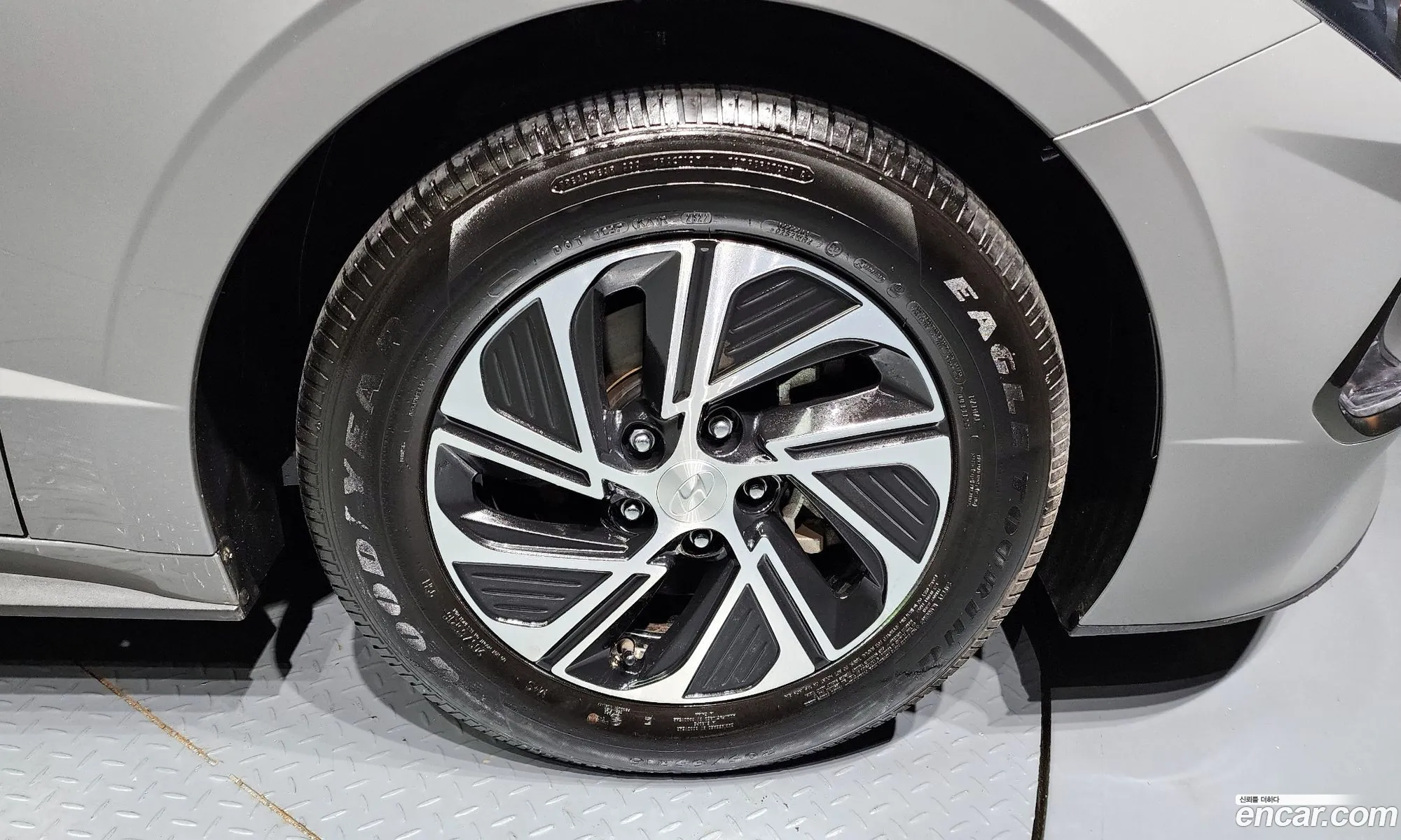 Hyundai Sonata Hybrid Dn8 Smart - фотография 18988040