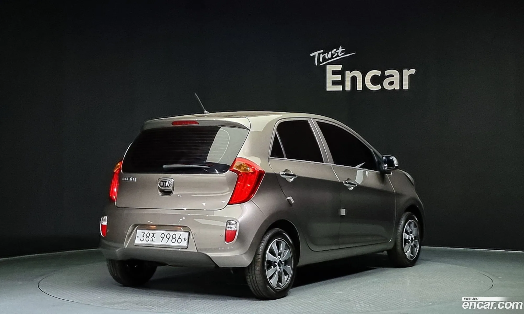 Kia Morning Ii Deluxe Trendy 2015 - фотография 11848764