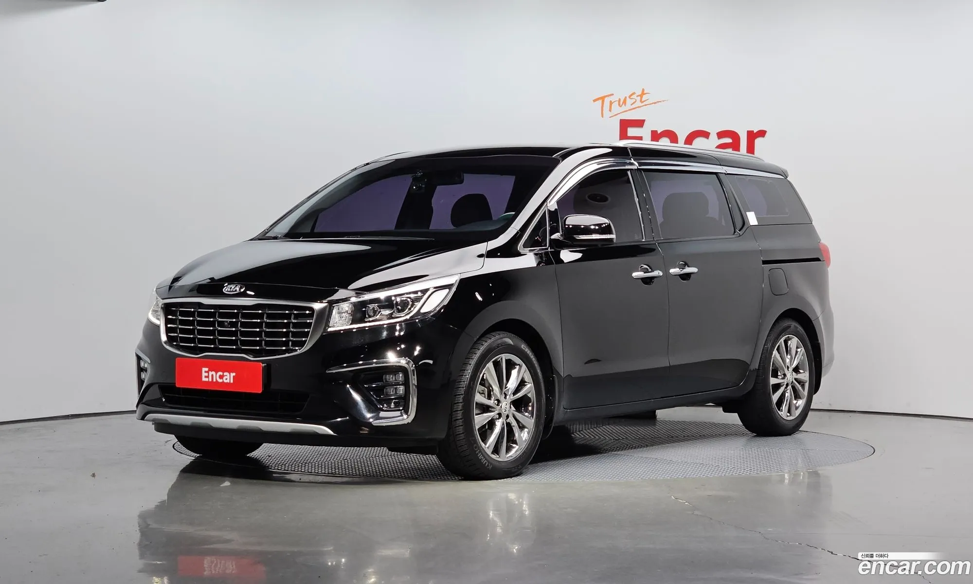 Kia Carnival Iii 7-Seater Limousine 2019 - фотография 11334164