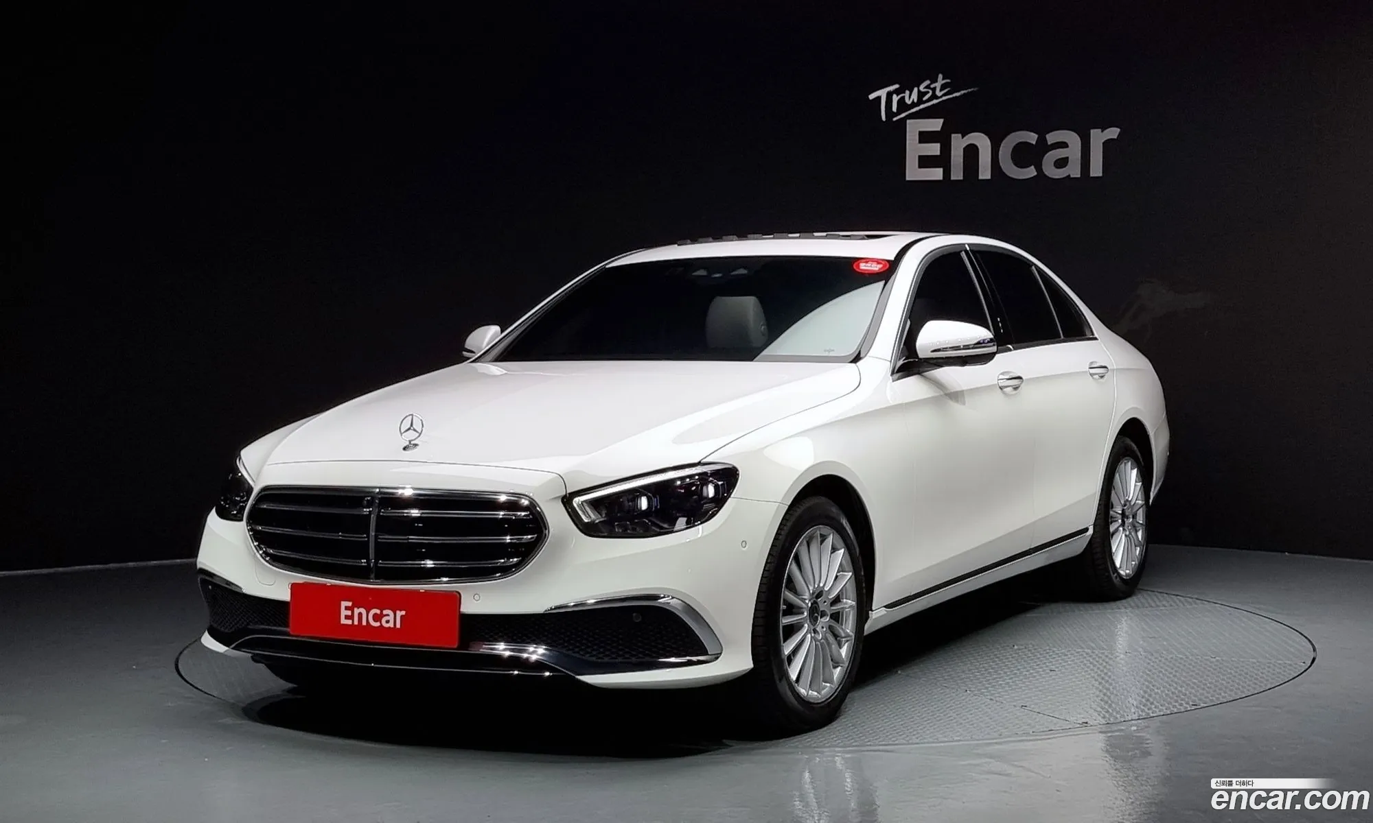 Mercedes-Benz E-Klasse E250 Exclusive 2023 - фотография 12416767