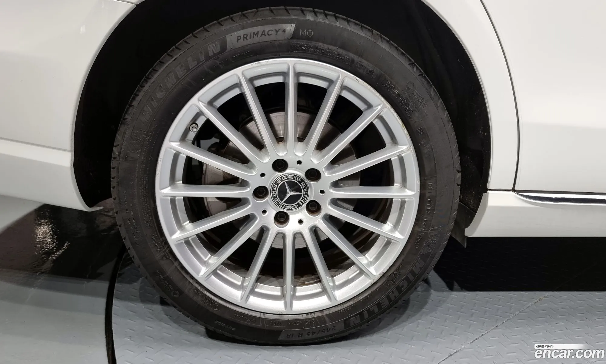 Mercedes-Benz E-Klasse E250 Exclusive 2023 - фотография 12416771