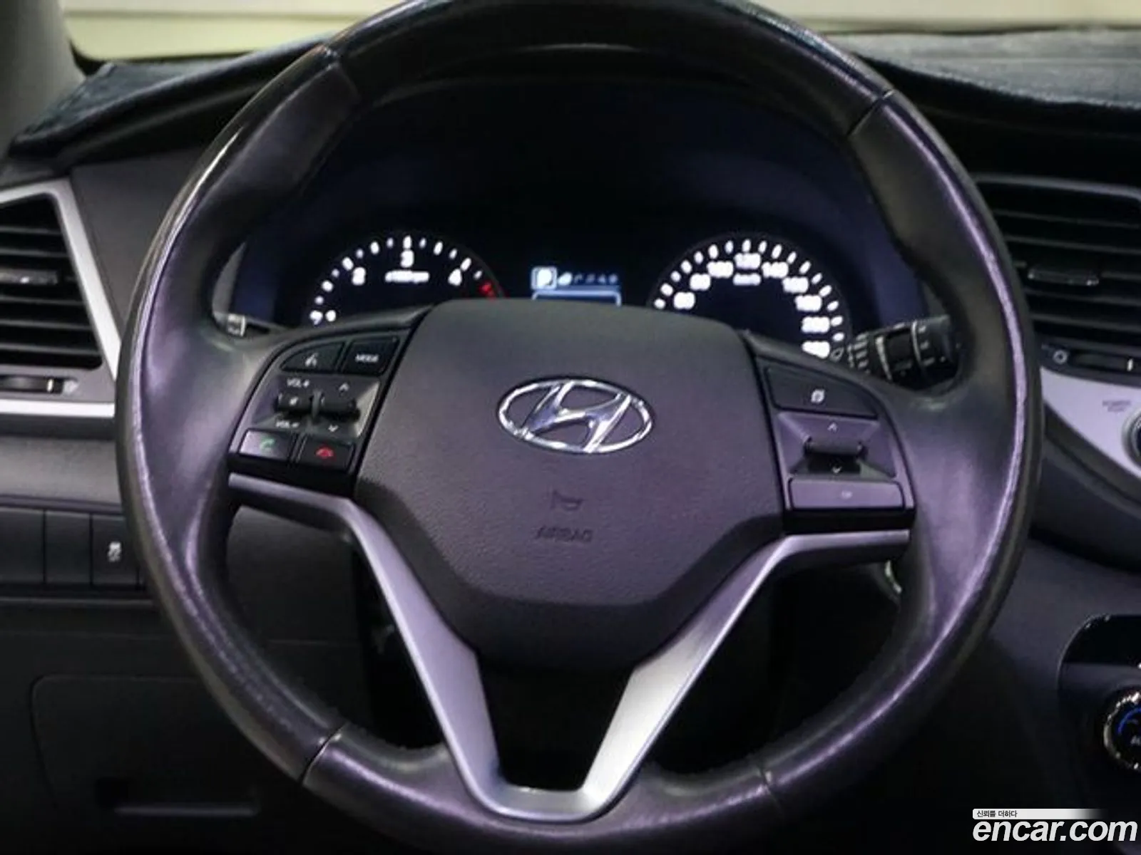 Hyundai Tucson Iii Diesel 20 2Wd 2016 - фотография 19184642