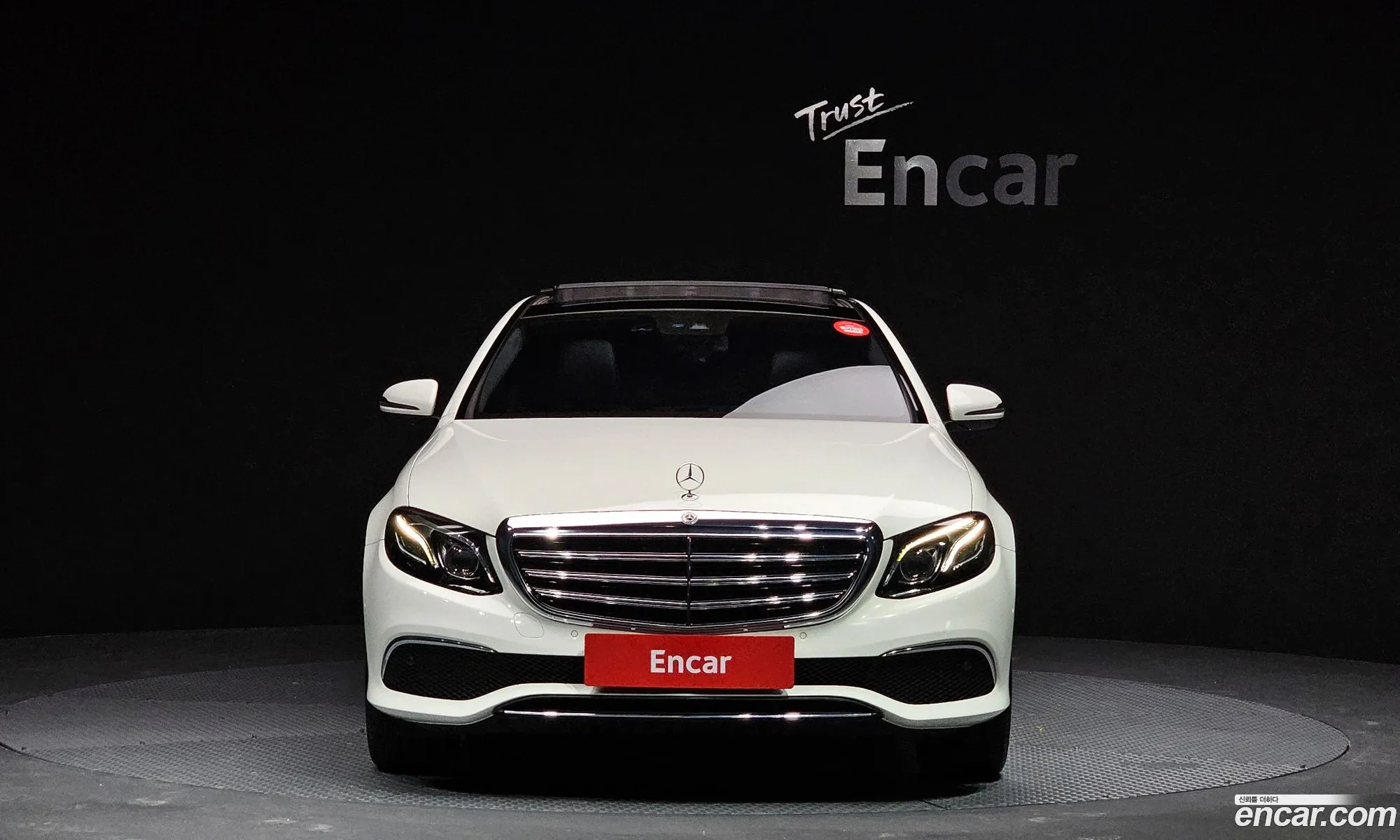 Mercedes-Benz E-Klasse V W213 S213 C238 E220D 4Matic Exclusive 2019 - фотография 13622289