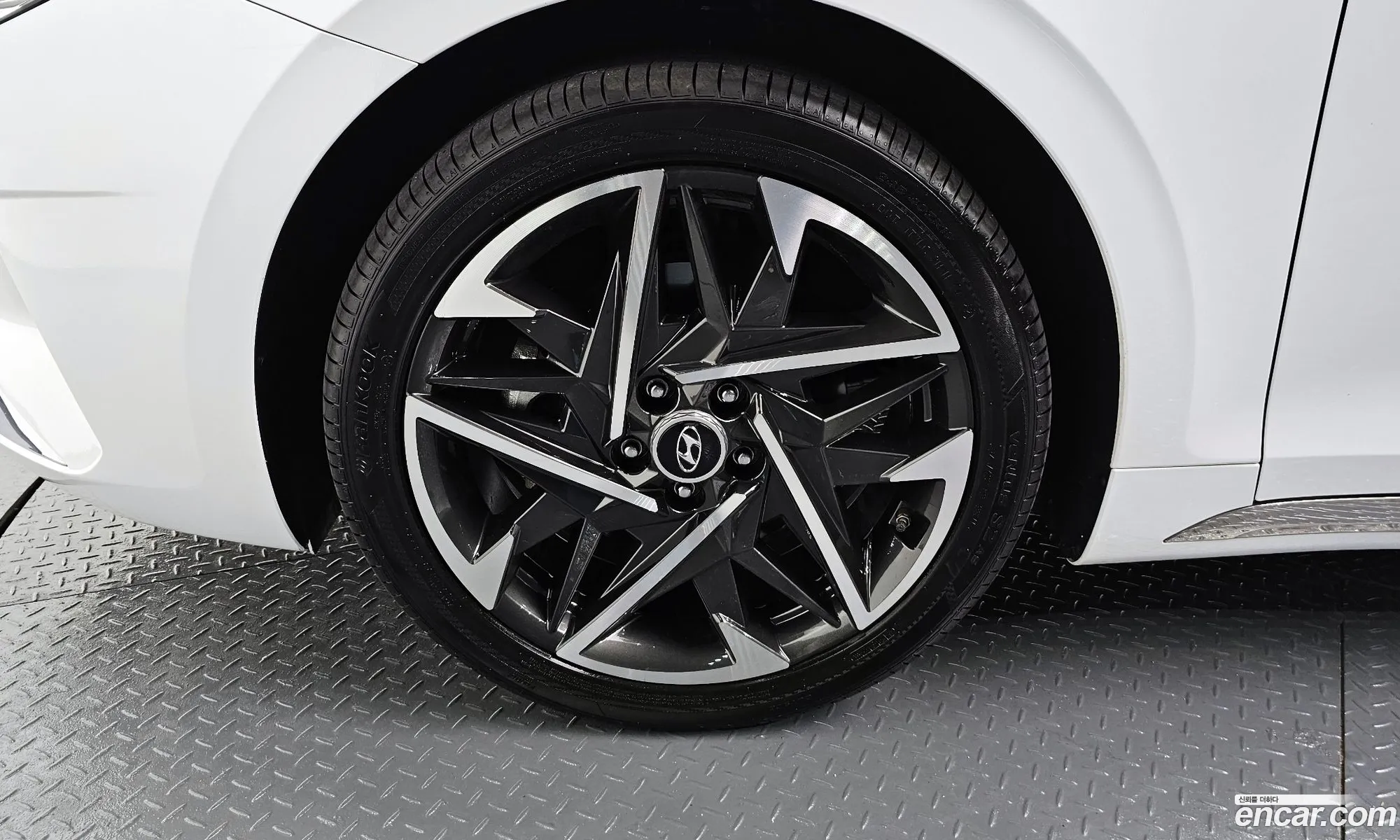 Hyundai Grandeur 30 Lpi 2023 - фотография 12083348