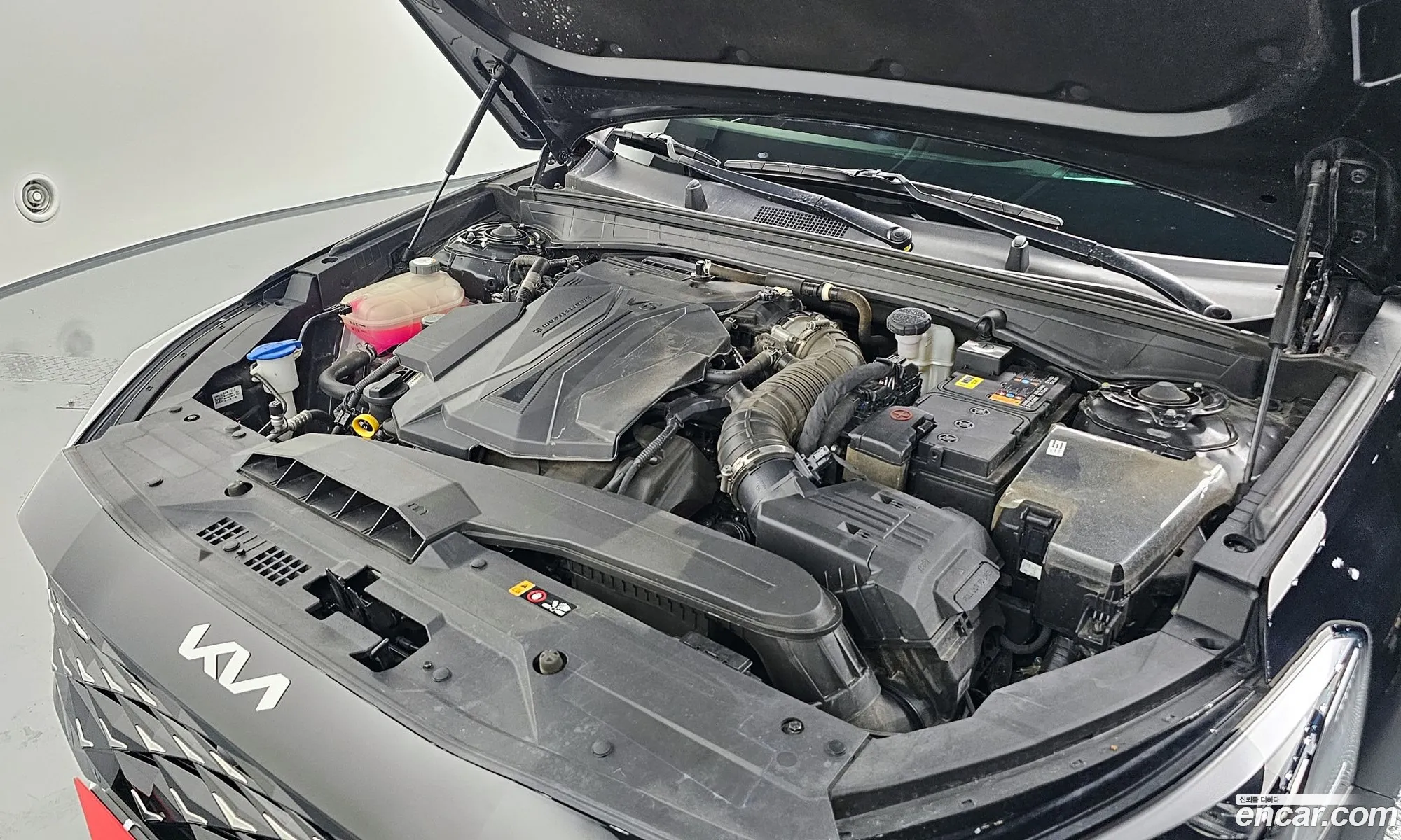 Kia K8 35 Gasoline 2Wd 2022 - фотография 19404402