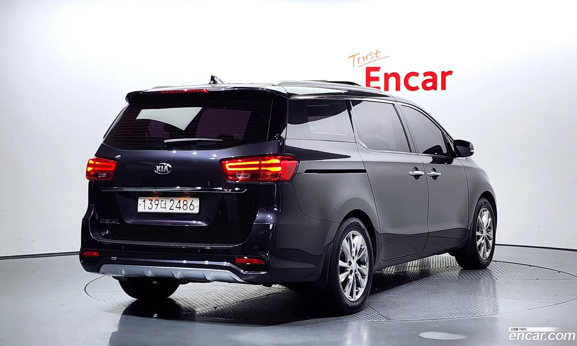 Kia Carnival Iii 9-Seater Noblesse Special 2019 - фотография 17224034