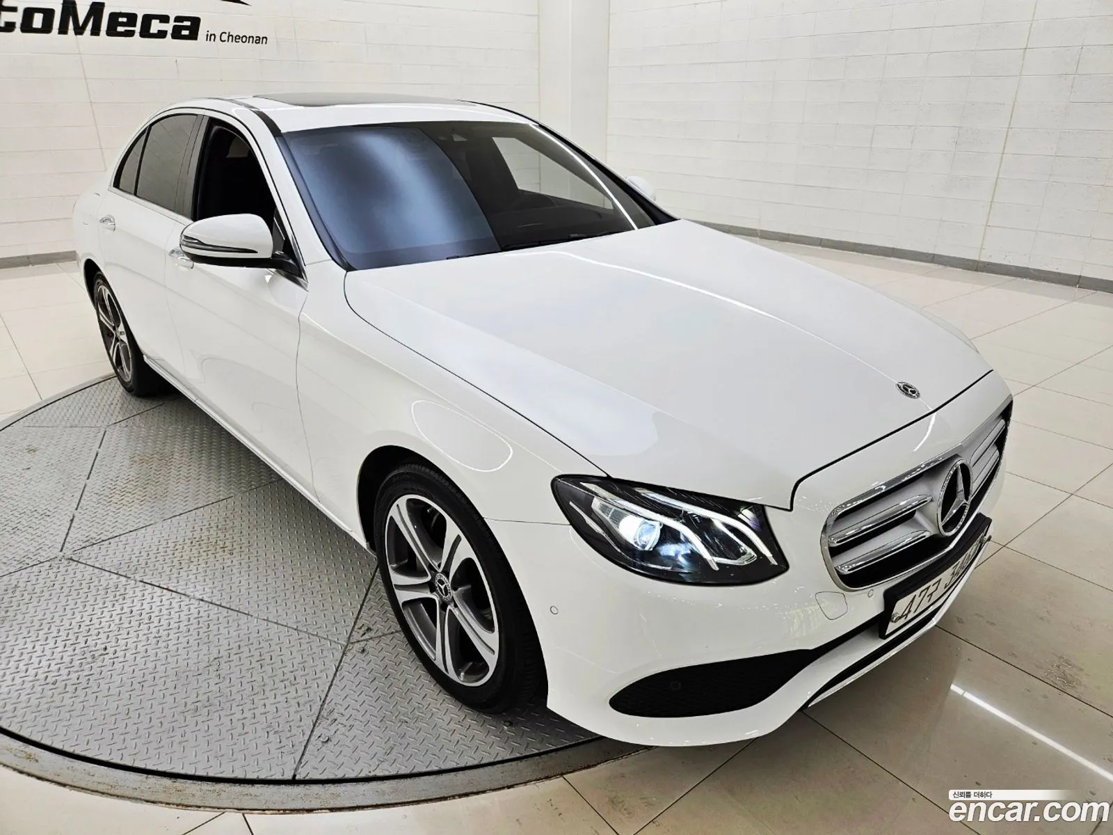 Mercedes-Benz E-Klasse V W213 S213 C238 E300 Avantgarde 2019 - фотография 12681179