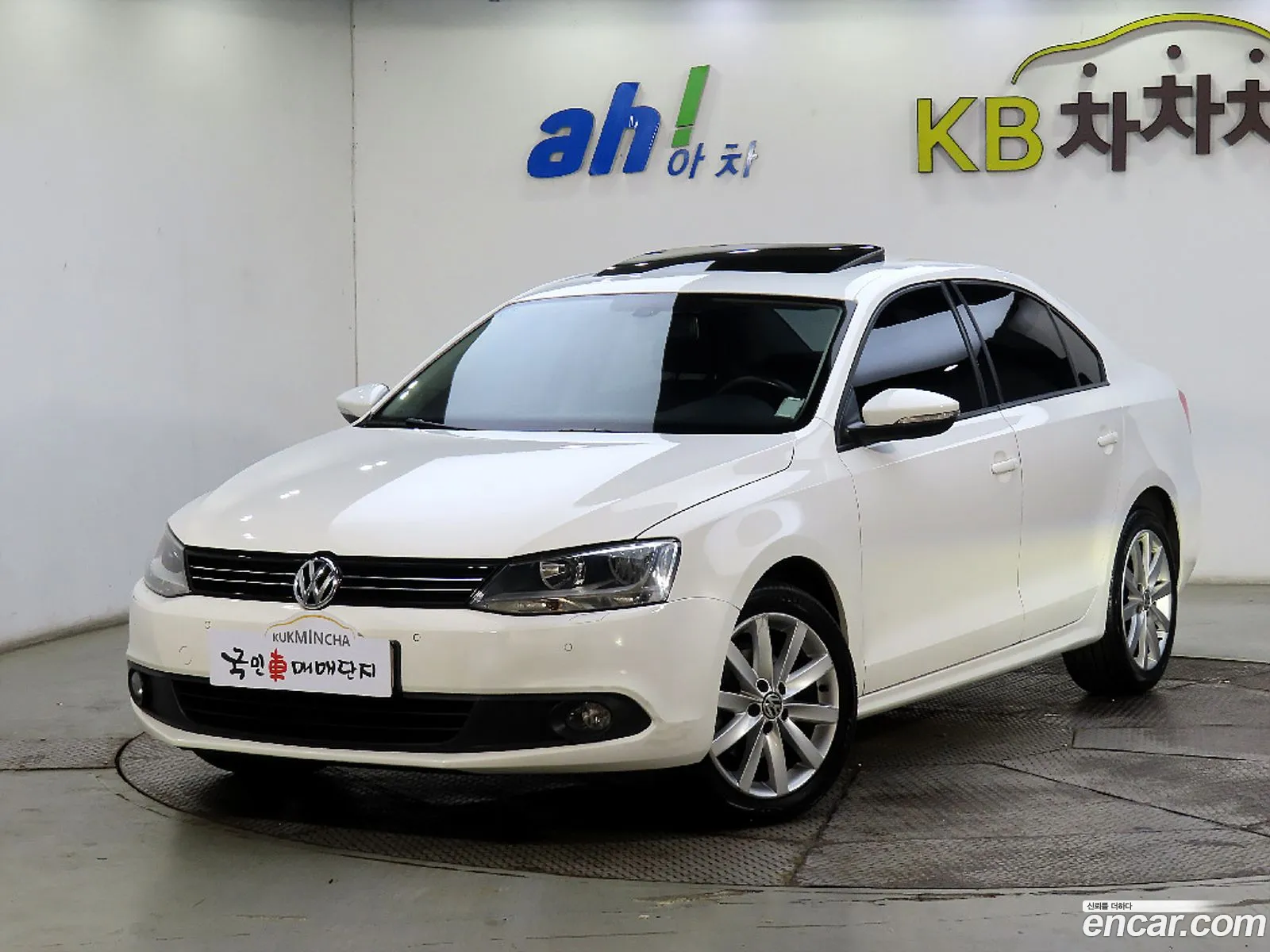 Volkswagen Jetta 20 Tdi 2013 - фотография 4869377