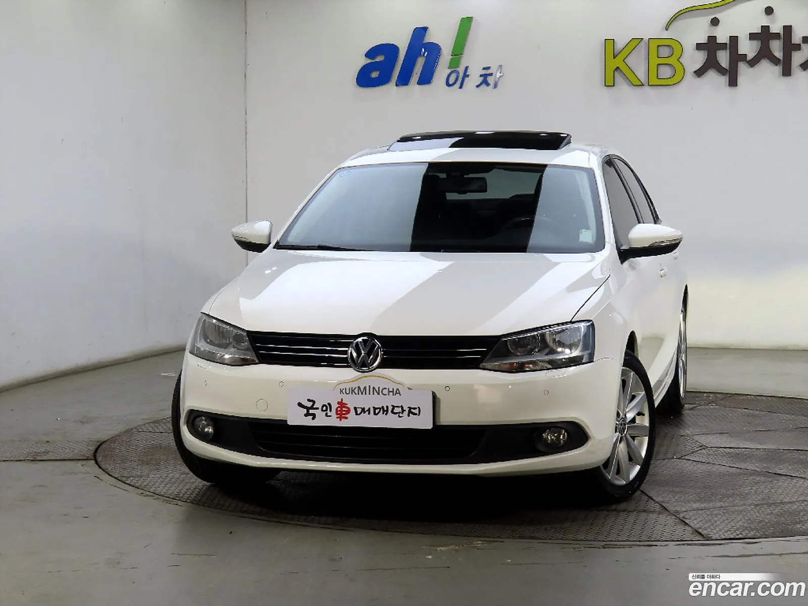 Volkswagen Jetta 20 Tdi 2013 - фотография 4869379