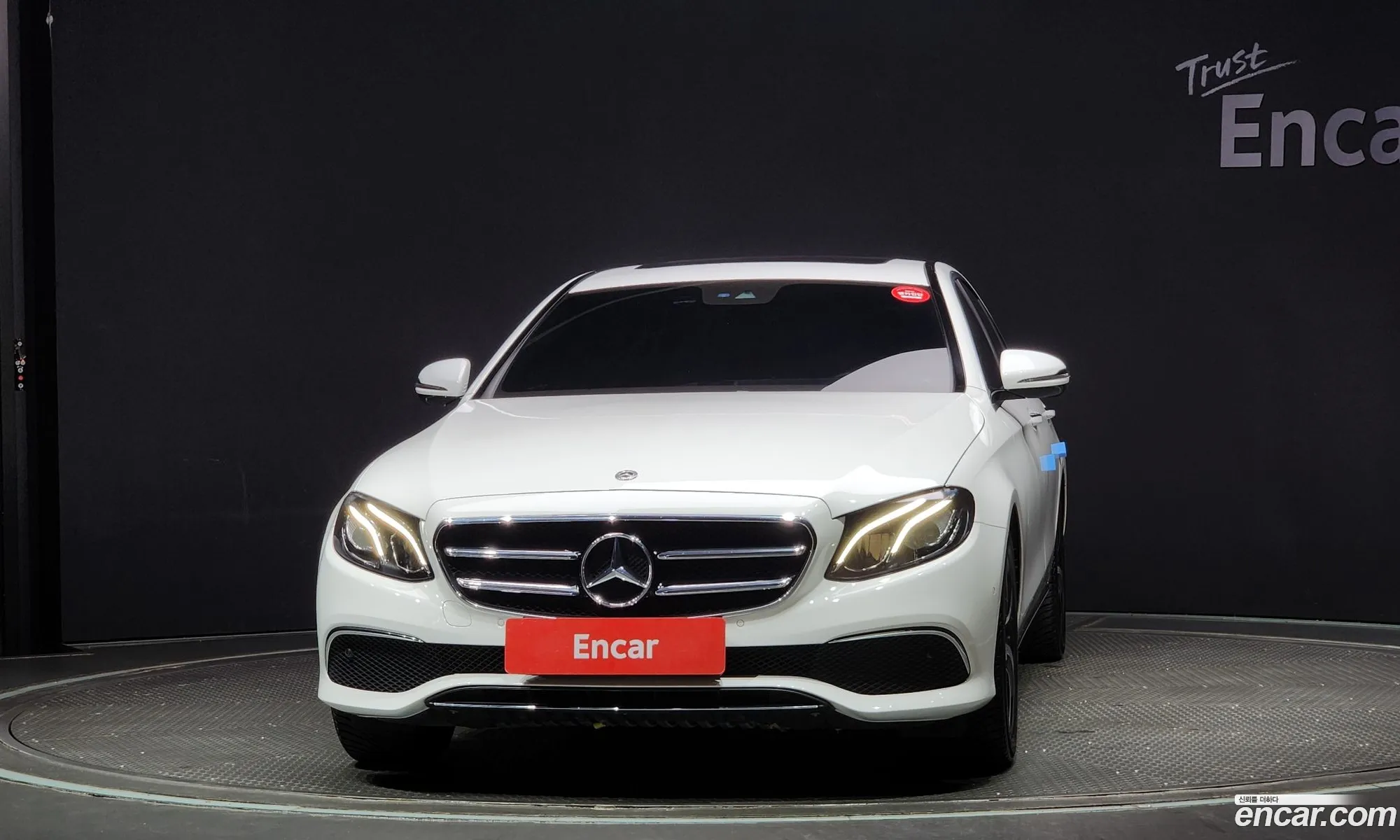 Mercedes E-Class W213 E250 Avantgarde - фотография 12585750