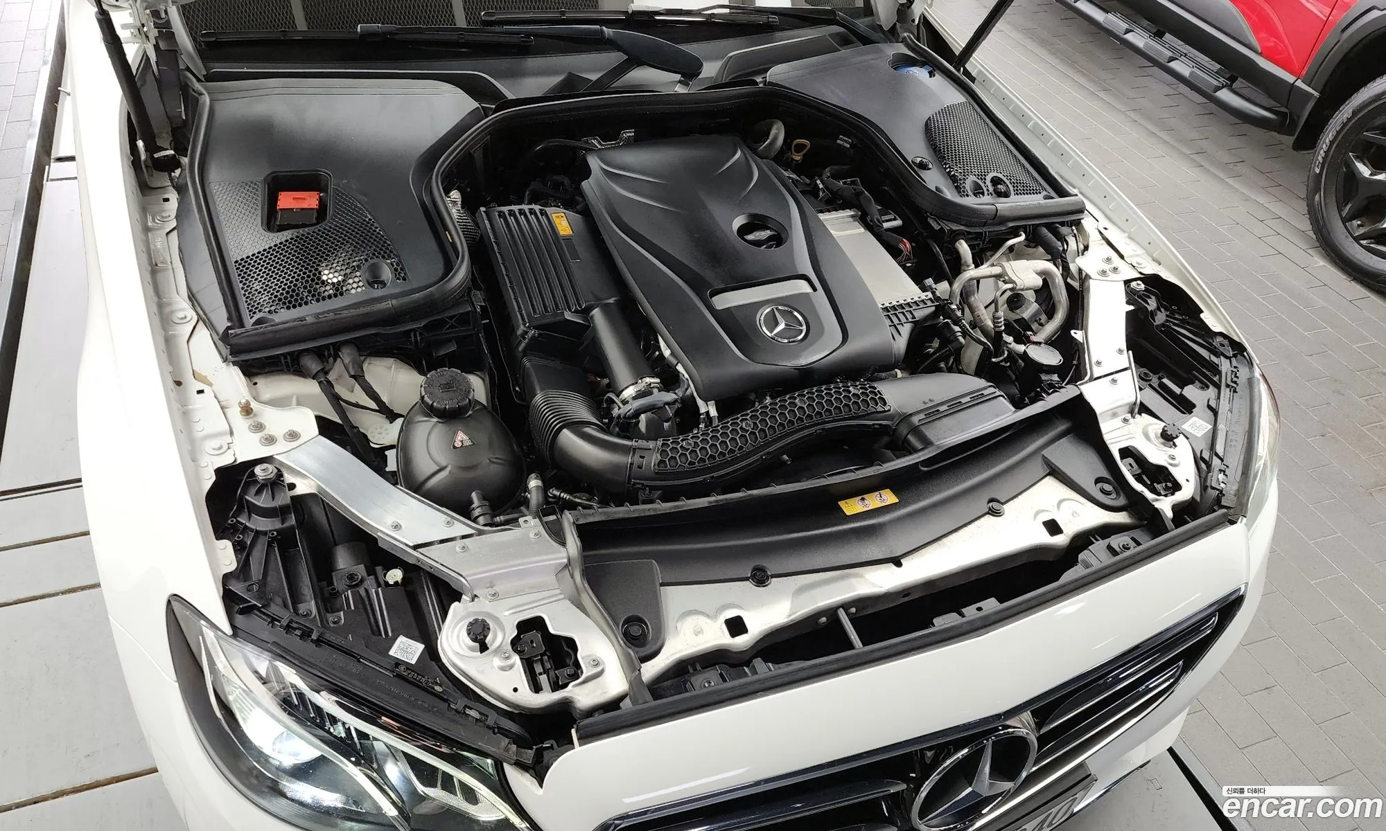 Mercedes E-Class W213 E250 Avantgarde - фотография 12585753